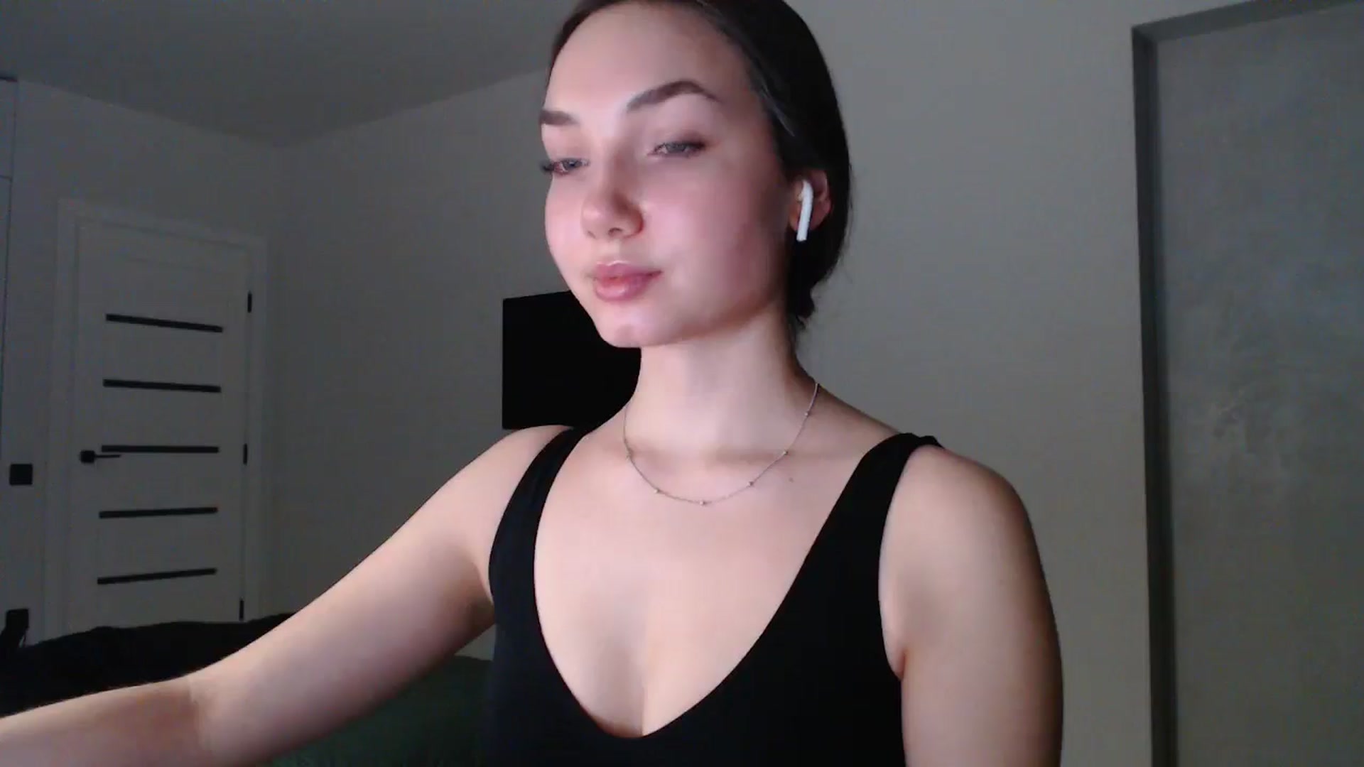 Gallery image thumbnail from Browncat04's myfreecams stream on, 11/13/2024, 16:05 image 17 of 20
