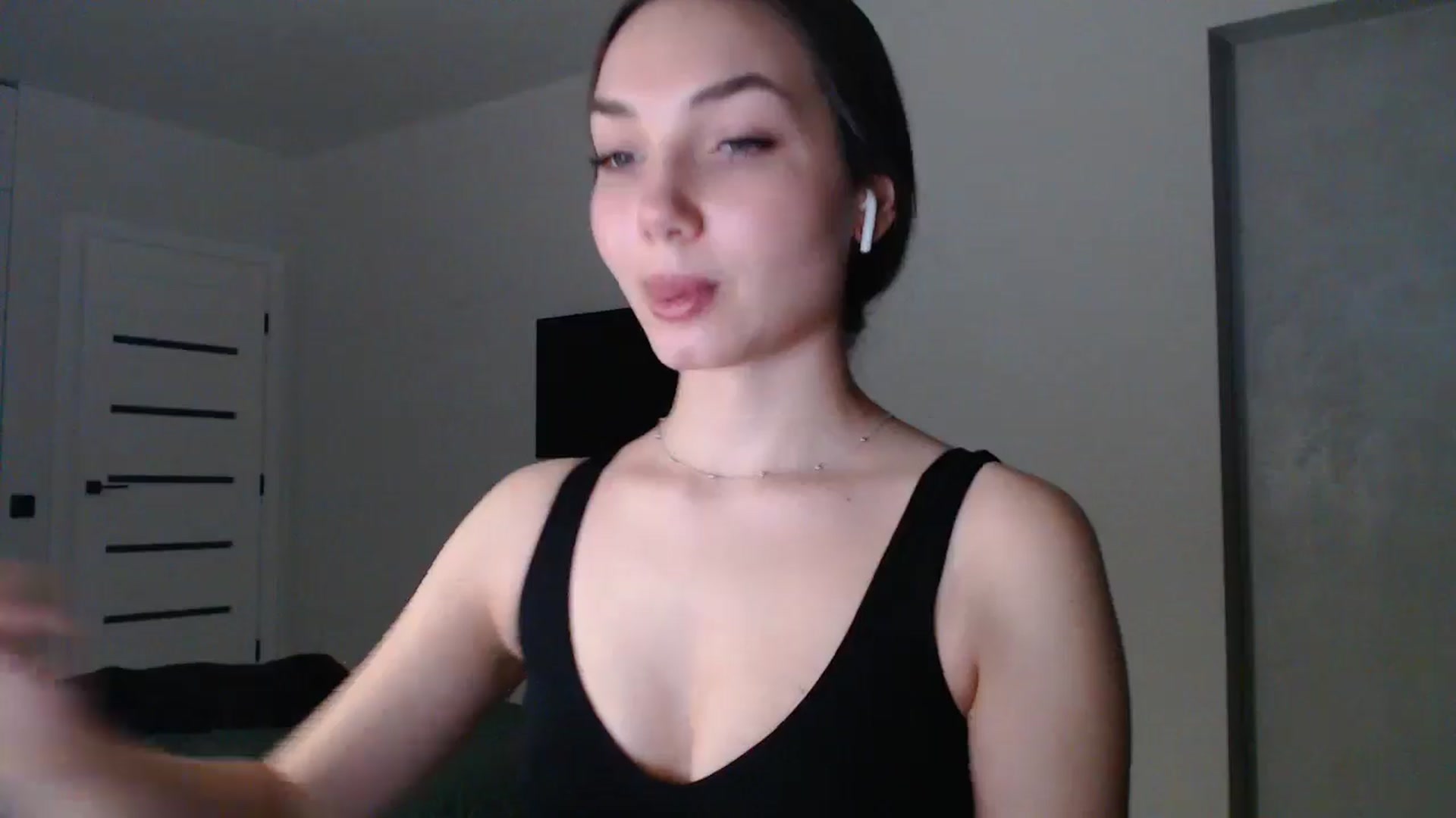 Gallery image thumbnail from Browncat04's myfreecams stream on, 11/13/2024, 16:05 image 11 of 20