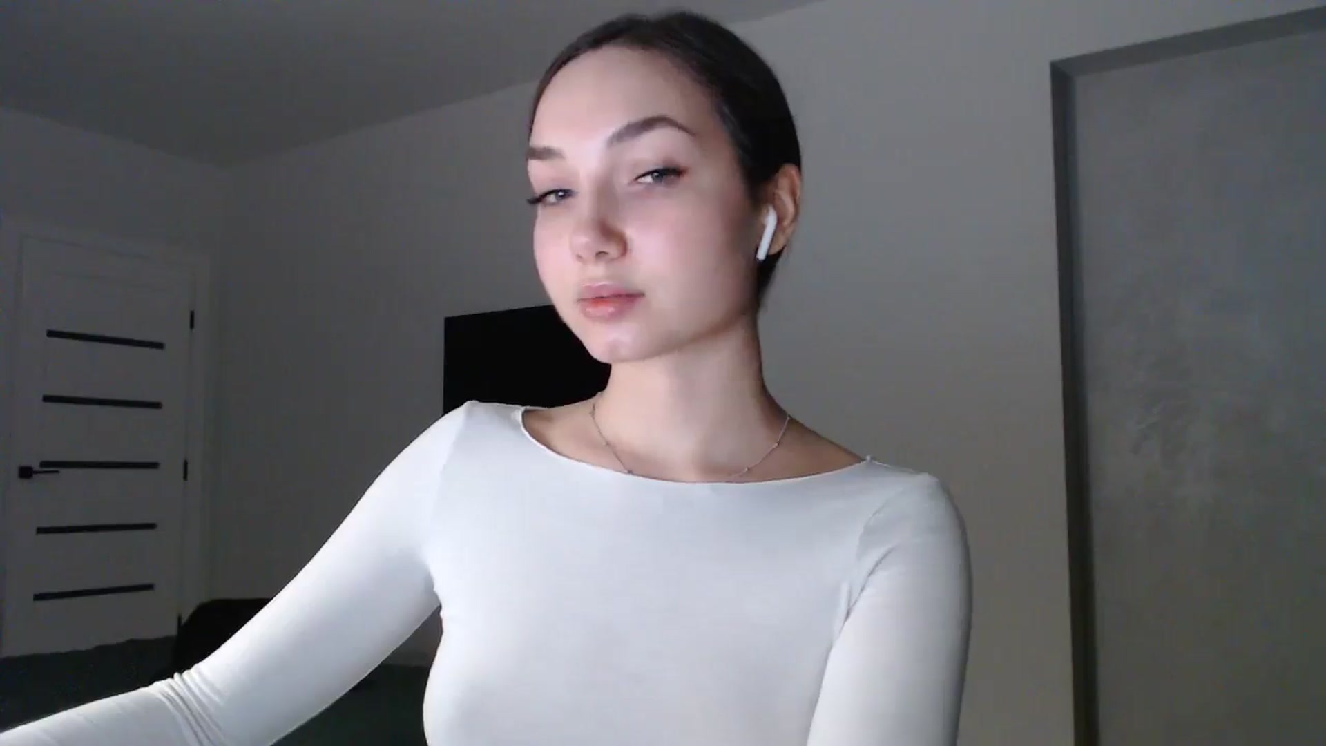 Gallery image thumbnail from Browncat04's myfreecams stream on, 11/25/2024, 16:37 image 15 of 20