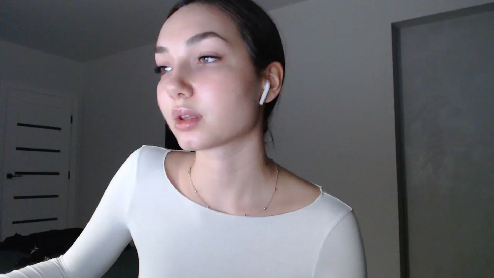 Gallery image thumbnail from Browncat04's myfreecams stream on, 11/25/2024, 16:37 image 11 of 20