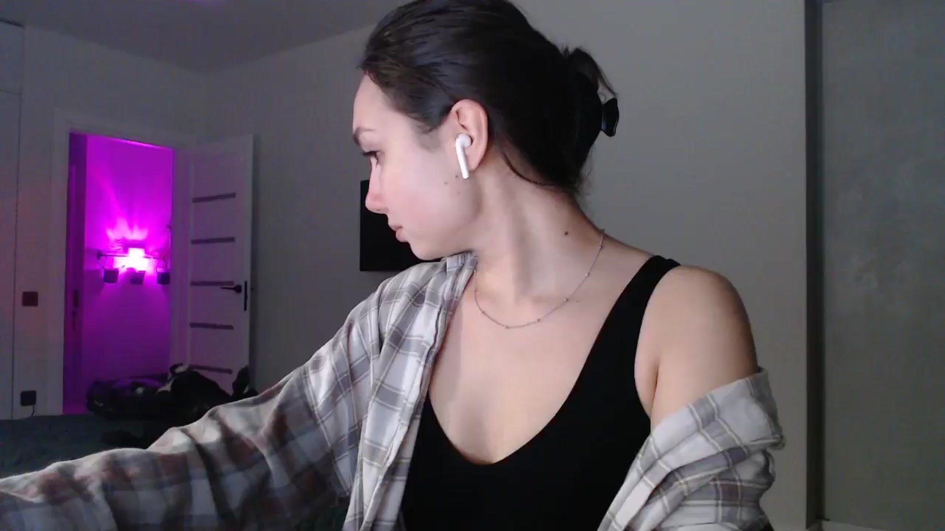 Gallery image thumbnail from Browncat04's myfreecams stream on, 11/30/2024, 16:43 image 4 of 20
