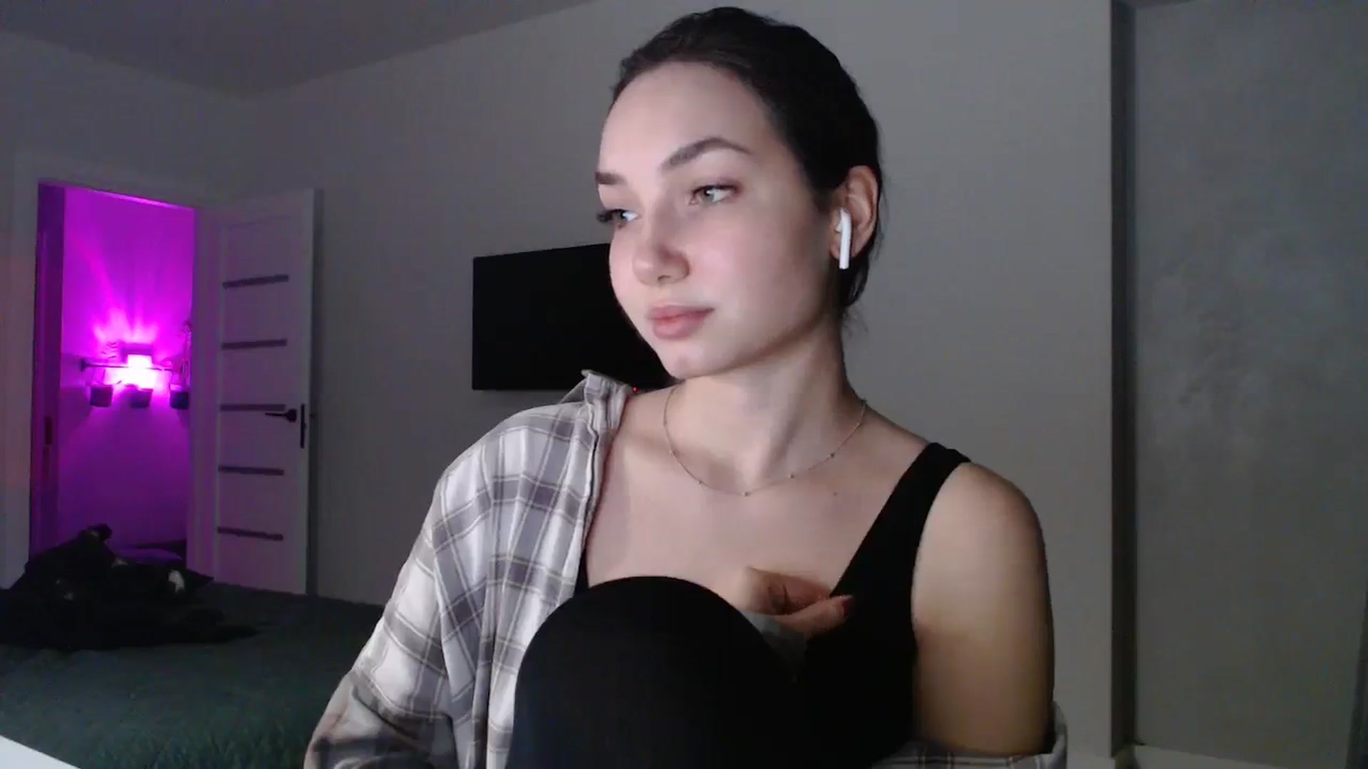 Gallery image thumbnail from Browncat04's myfreecams stream on, 11/30/2024, 16:43 image 20 of 20