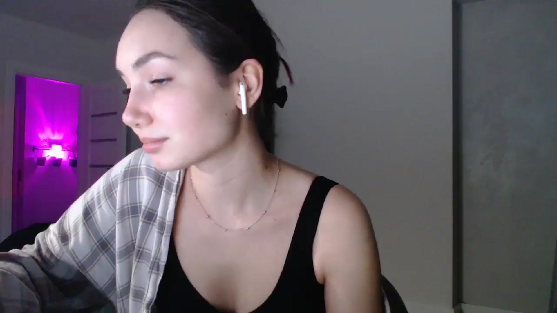 Gallery image thumbnail from Browncat04's myfreecams stream on, 11/30/2024, 16:43 image 8 of 20