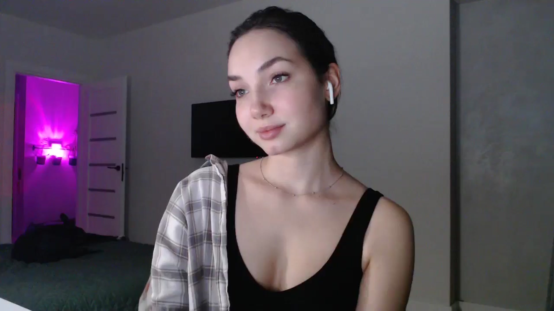 Gallery image thumbnail from Browncat04's myfreecams stream on, 11/30/2024, 16:43 image 18 of 20