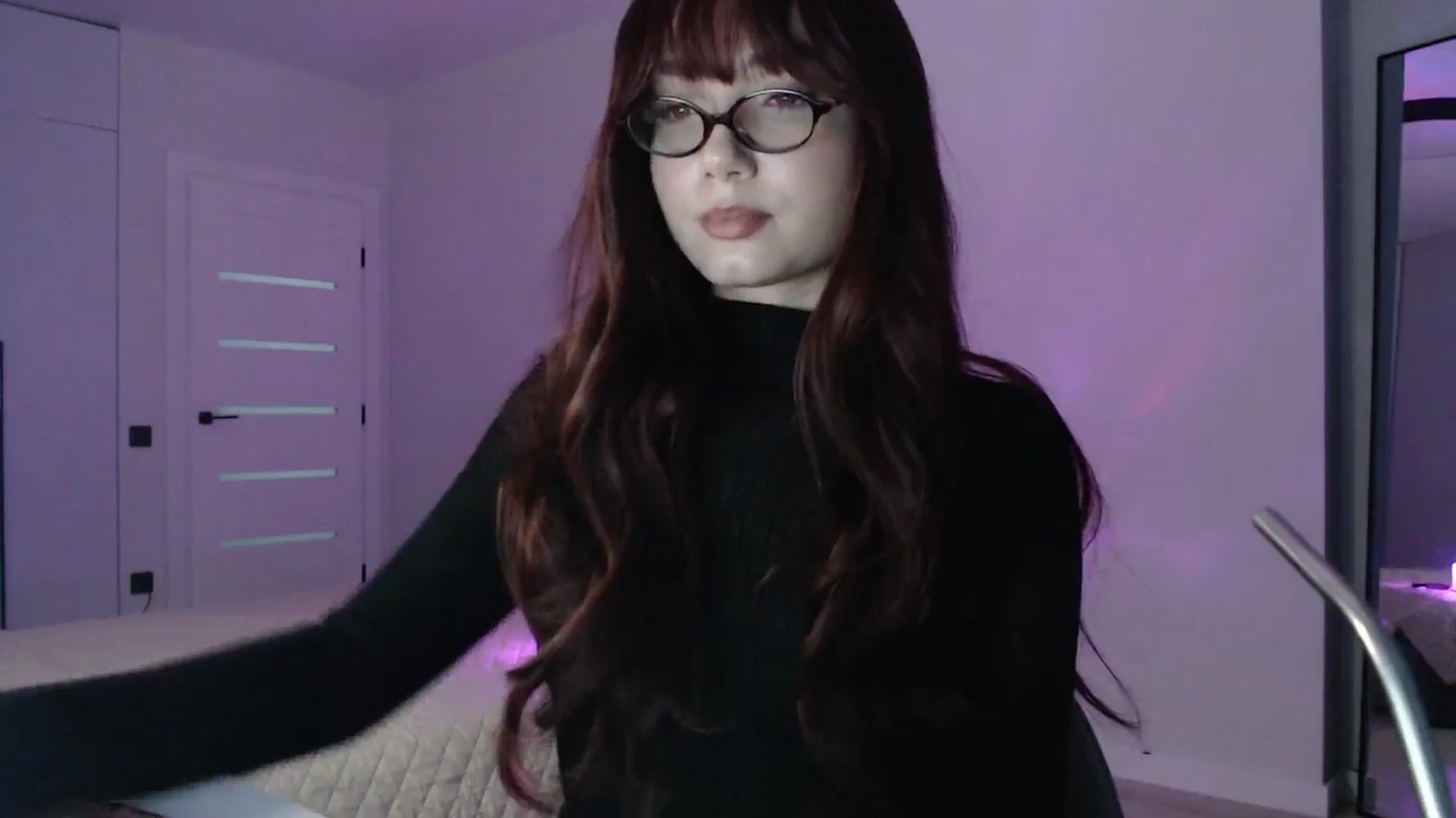 Gallery image thumbnail from Browncat04's myfreecams stream on, 04/09/2025, 16:17 image 16 of 20