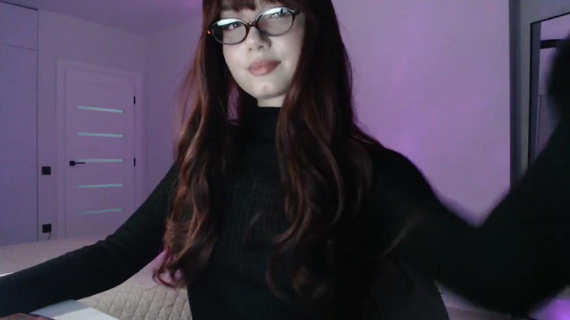 Gallery image thumbnail from Browncat04's myfreecams stream on, 04/09/2025, 16:17 image 17 of 20