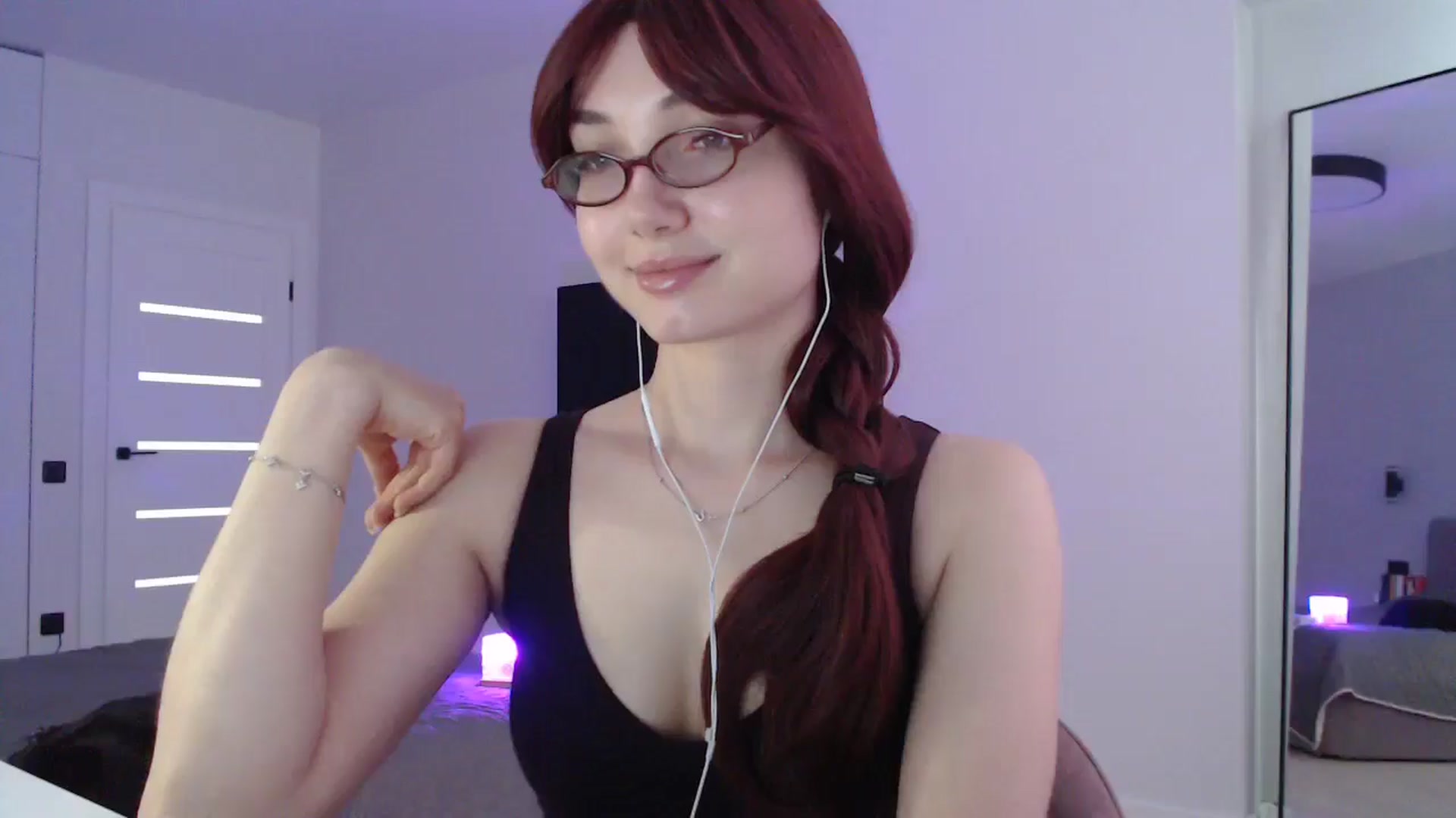 Gallery image thumbnail from Browncat04's myfreecams stream on, 06/12/2025, 14:40 image 18 of 20