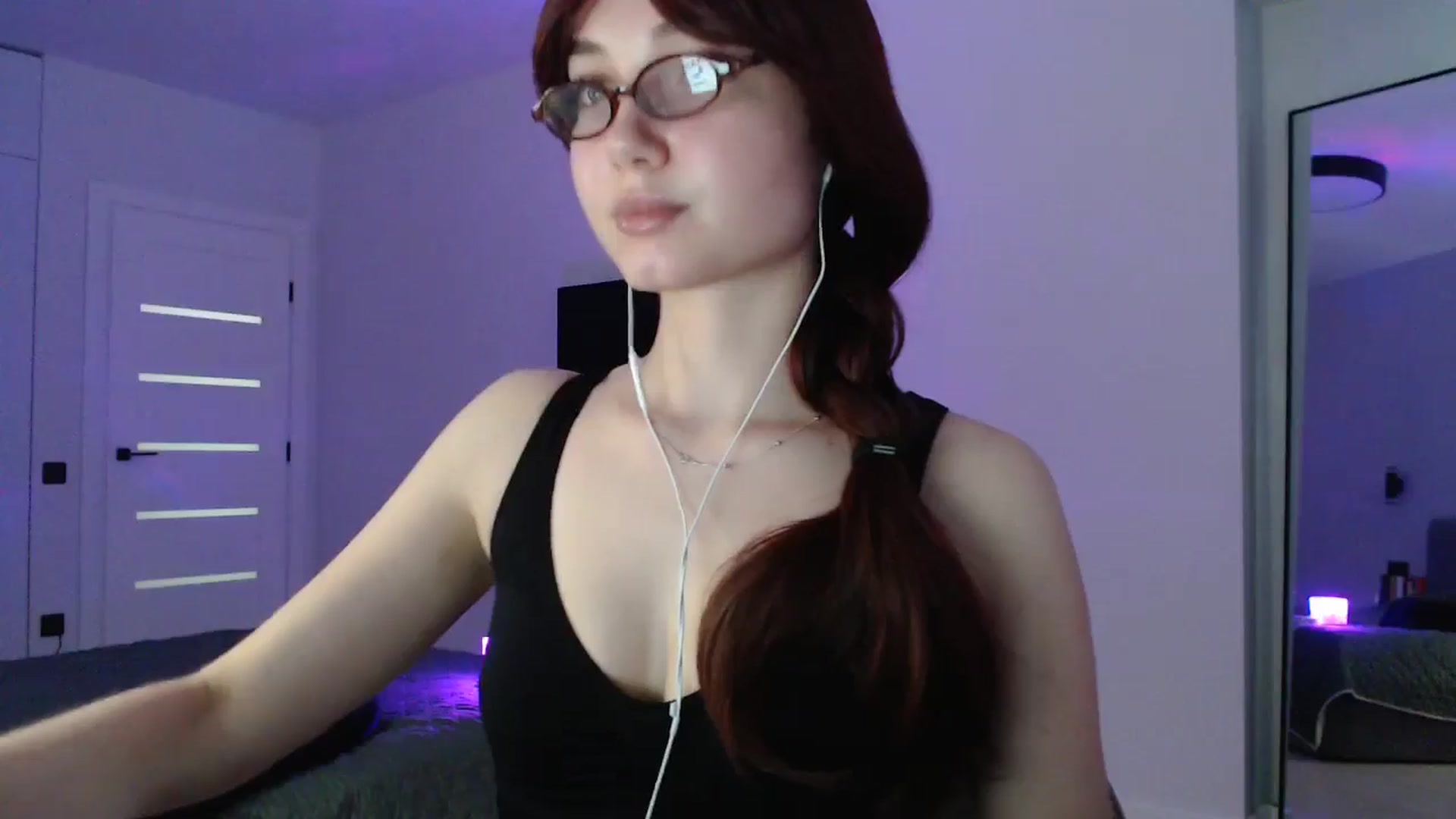 Gallery image thumbnail from Browncat04's myfreecams stream on, 06/12/2025, 14:40 image 9 of 20