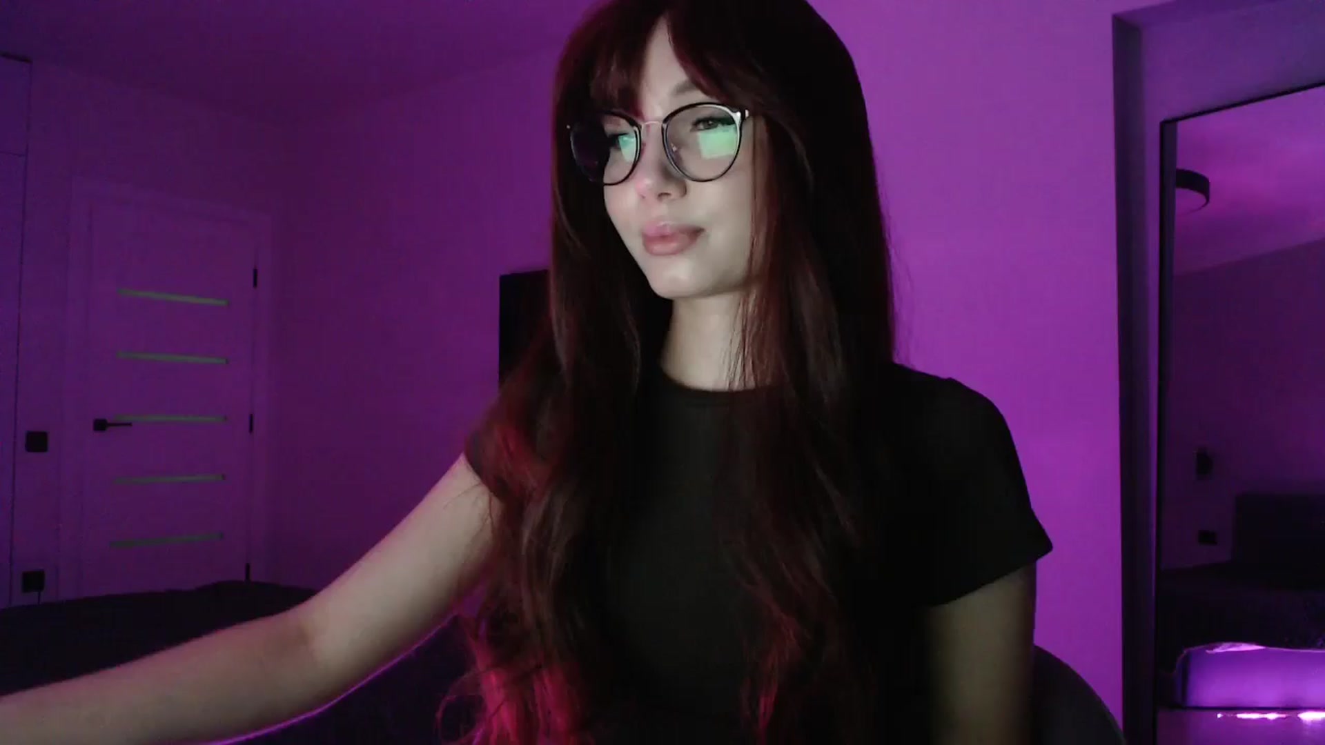 Gallery image thumbnail from Browncat04's myfreecams stream on, 10/19/2025, 13:31 image 20 of 20
