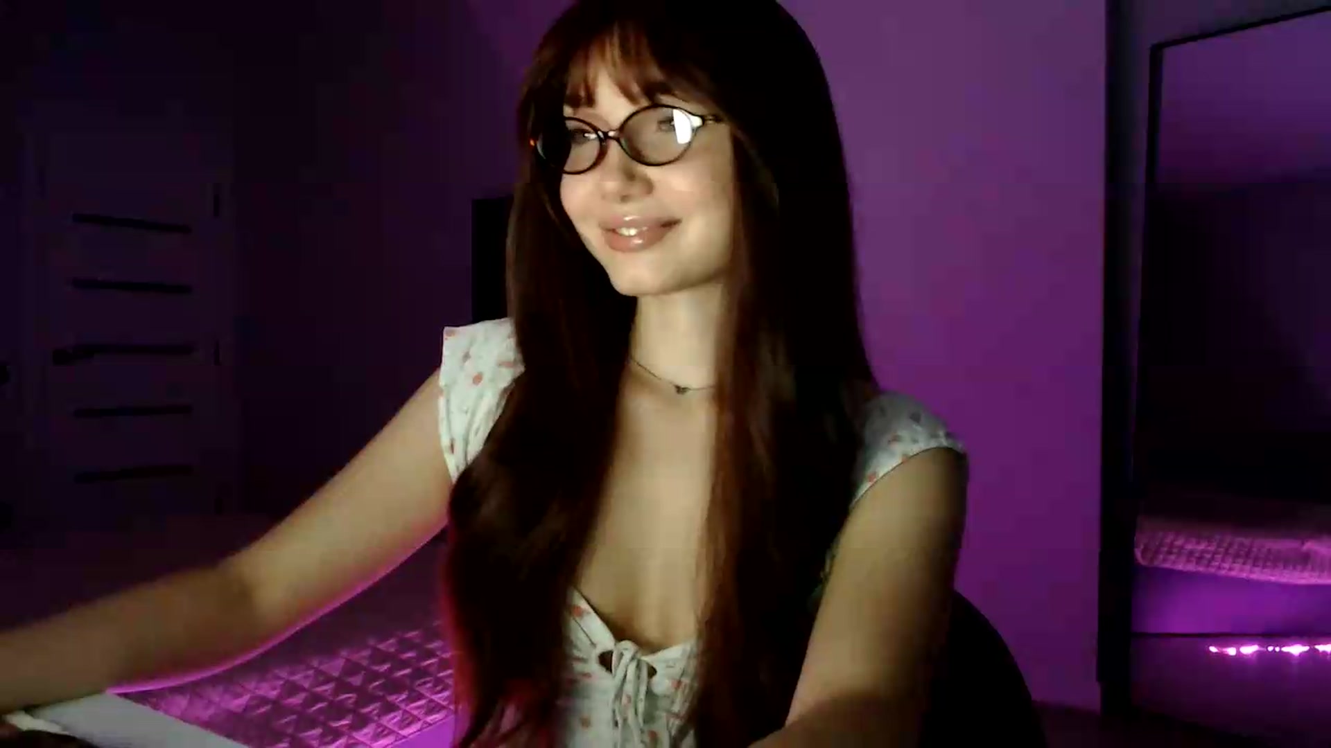 Gallery image thumbnail from Browncat04's myfreecams stream on, 09/07/2026, 15:06 image 14 of 20