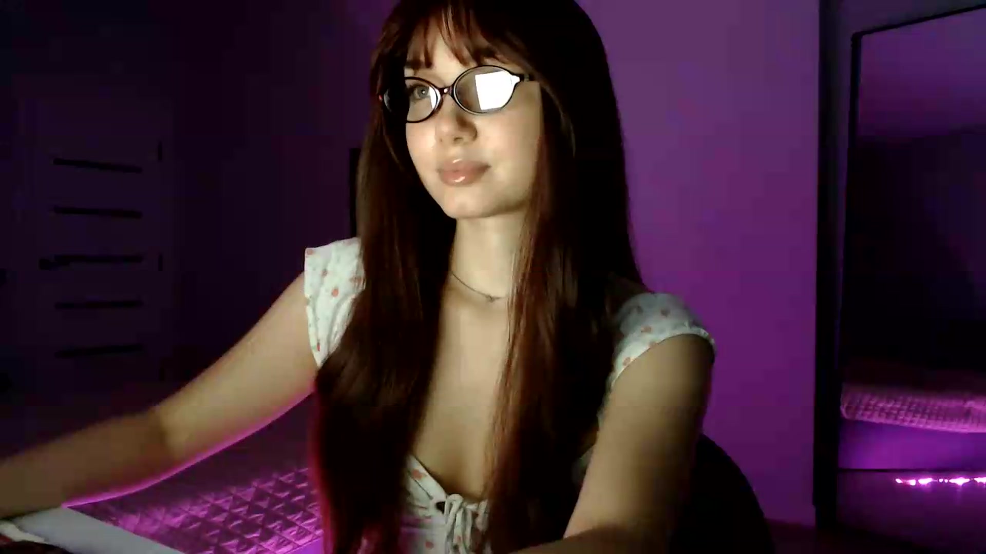 Gallery image thumbnail from Browncat04's myfreecams stream on, 09/07/2026, 15:06 image 13 of 20