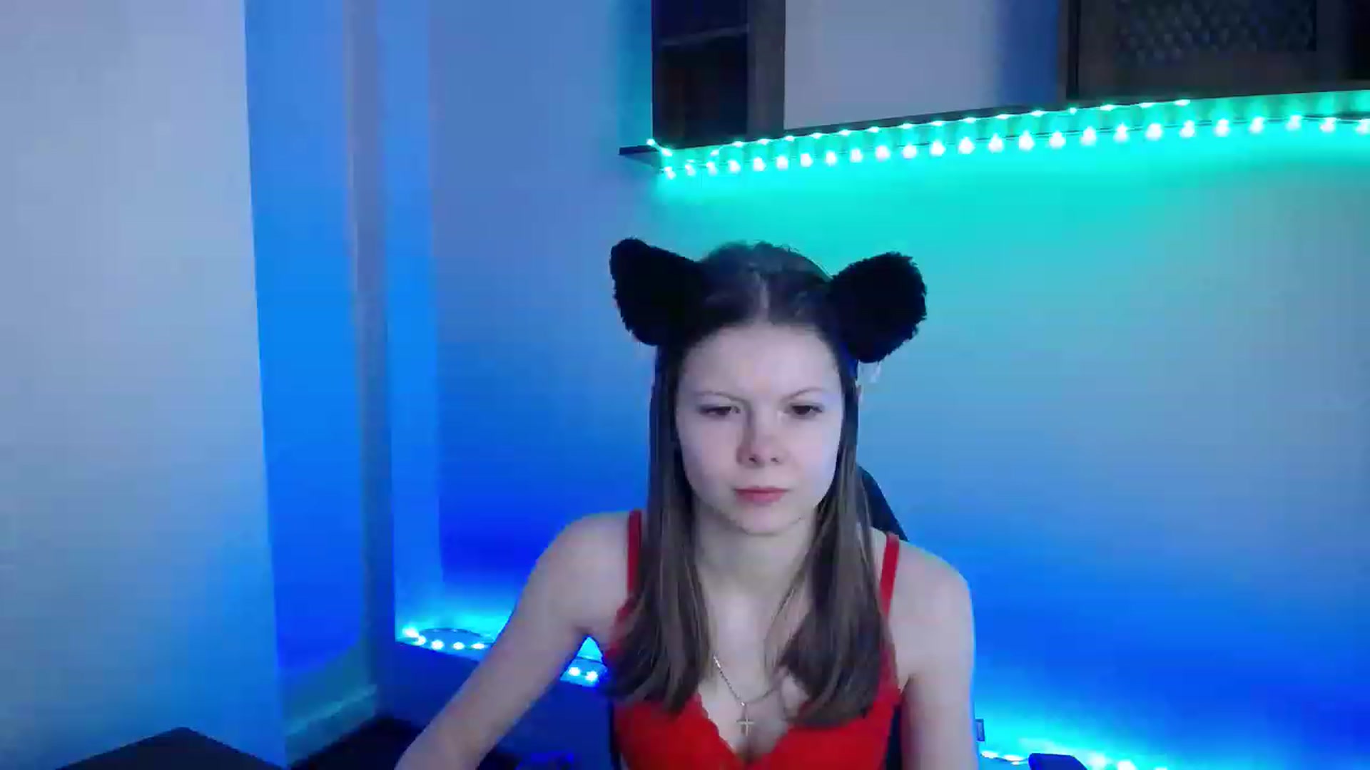 Gallery image thumbnail from BrowneyedCute's myfreecams stream on, 11/14/2022, 22:40 image 12 of 20