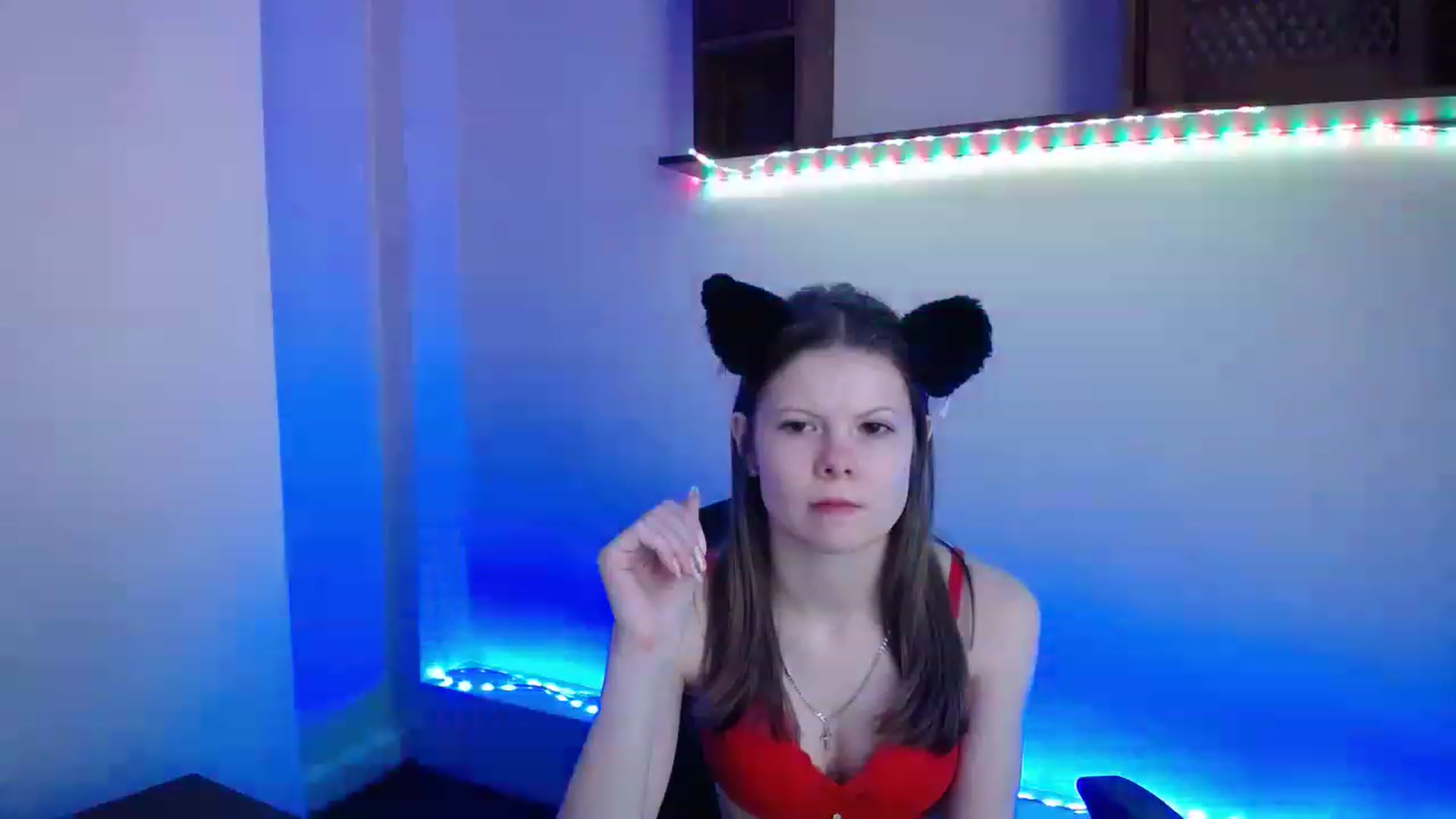 Gallery image thumbnail from BrowneyedCute's myfreecams stream on, 11/14/2022, 22:40 image 17 of 20