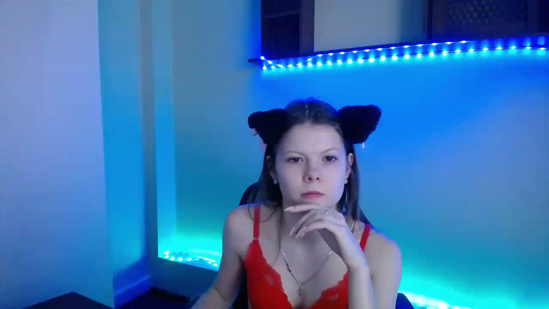 Gallery image thumbnail from BrowneyedCute's myfreecams stream on, 11/15/2022, 24:14 image 5 of 20