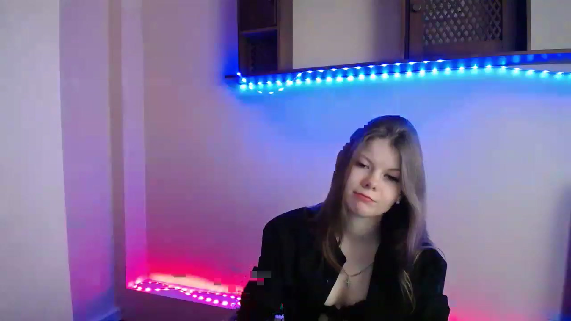 Gallery image thumbnail from BrowneyedCute's myfreecams stream on, 11/15/2022, 22:15 image 6 of 20