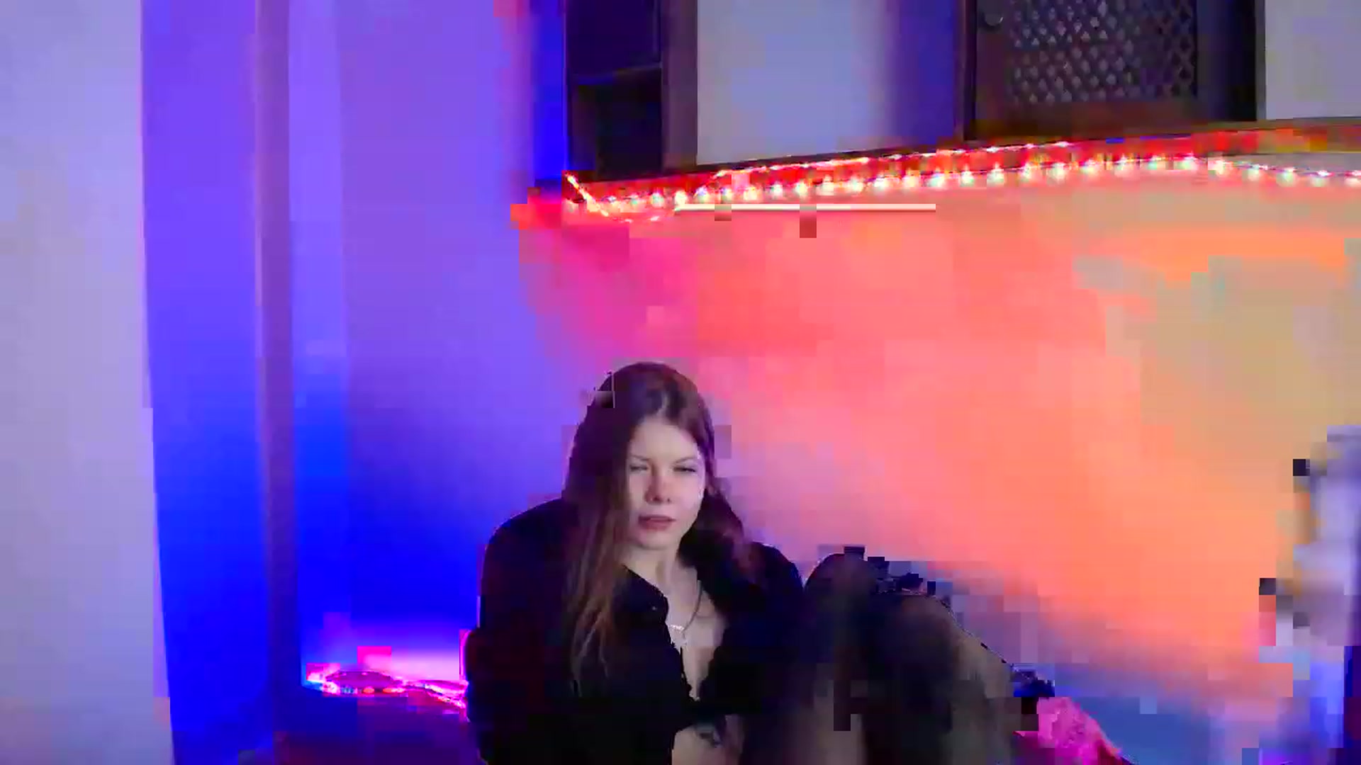 Gallery image thumbnail from BrowneyedCute's myfreecams stream on, 11/15/2022, 22:15 image 16 of 20