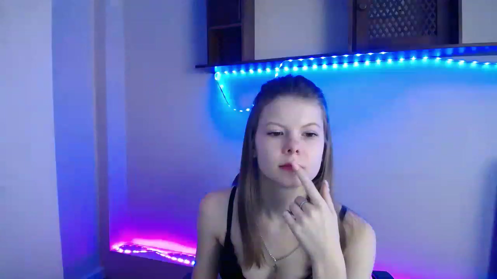 Gallery image thumbnail from BrowneyedCute's myfreecams stream on, 11/15/2022, 22:53 image 2 of 20