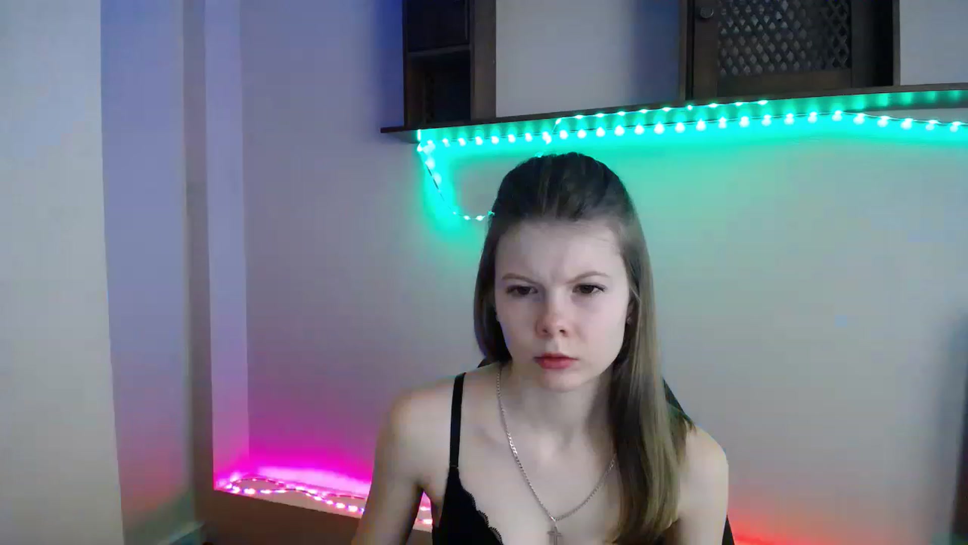 Gallery image thumbnail from BrowneyedCute's myfreecams stream on, 11/15/2022, 22:53 image 13 of 20