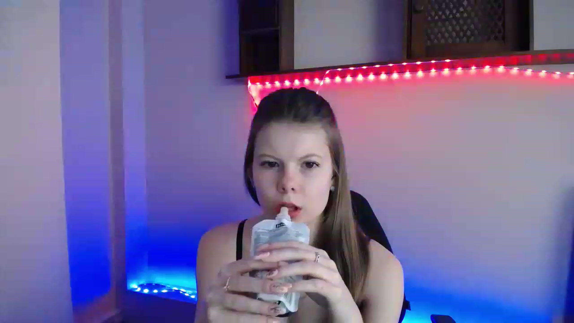 Gallery image thumbnail from BrowneyedCute's myfreecams stream on, 11/15/2022, 22:53 image 5 of 20