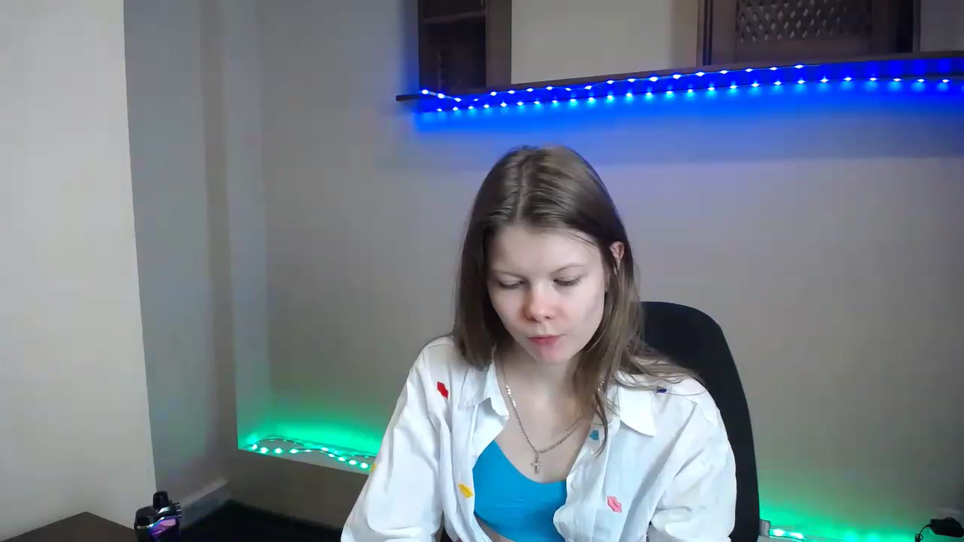 Gallery image thumbnail from BrowneyedCute's myfreecams stream on, 11/19/2022, 18:09 image 19 of 20