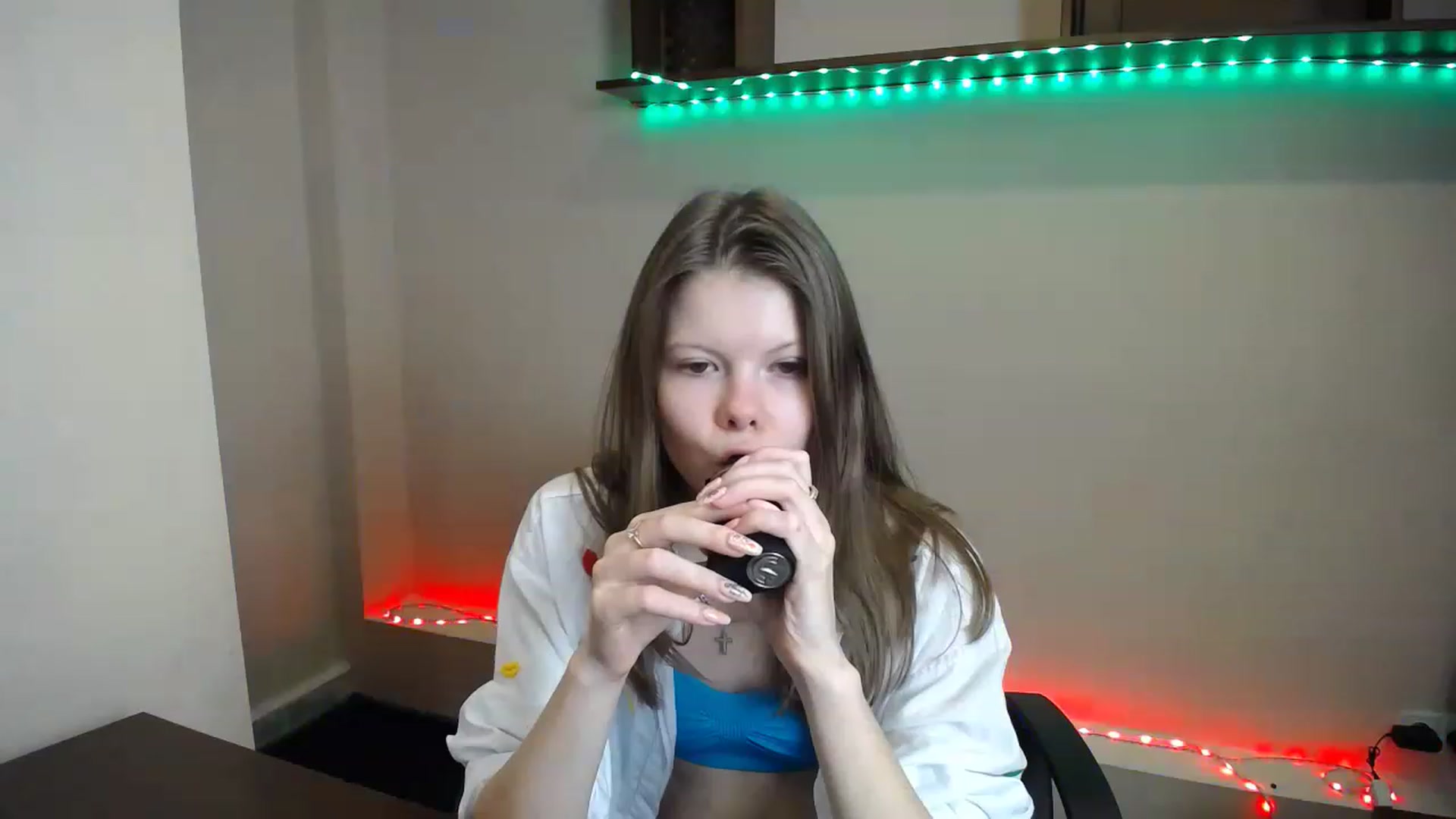 Gallery image thumbnail from BrowneyedCute's myfreecams stream on, 11/18/2022, 16:49 image 3 of 20