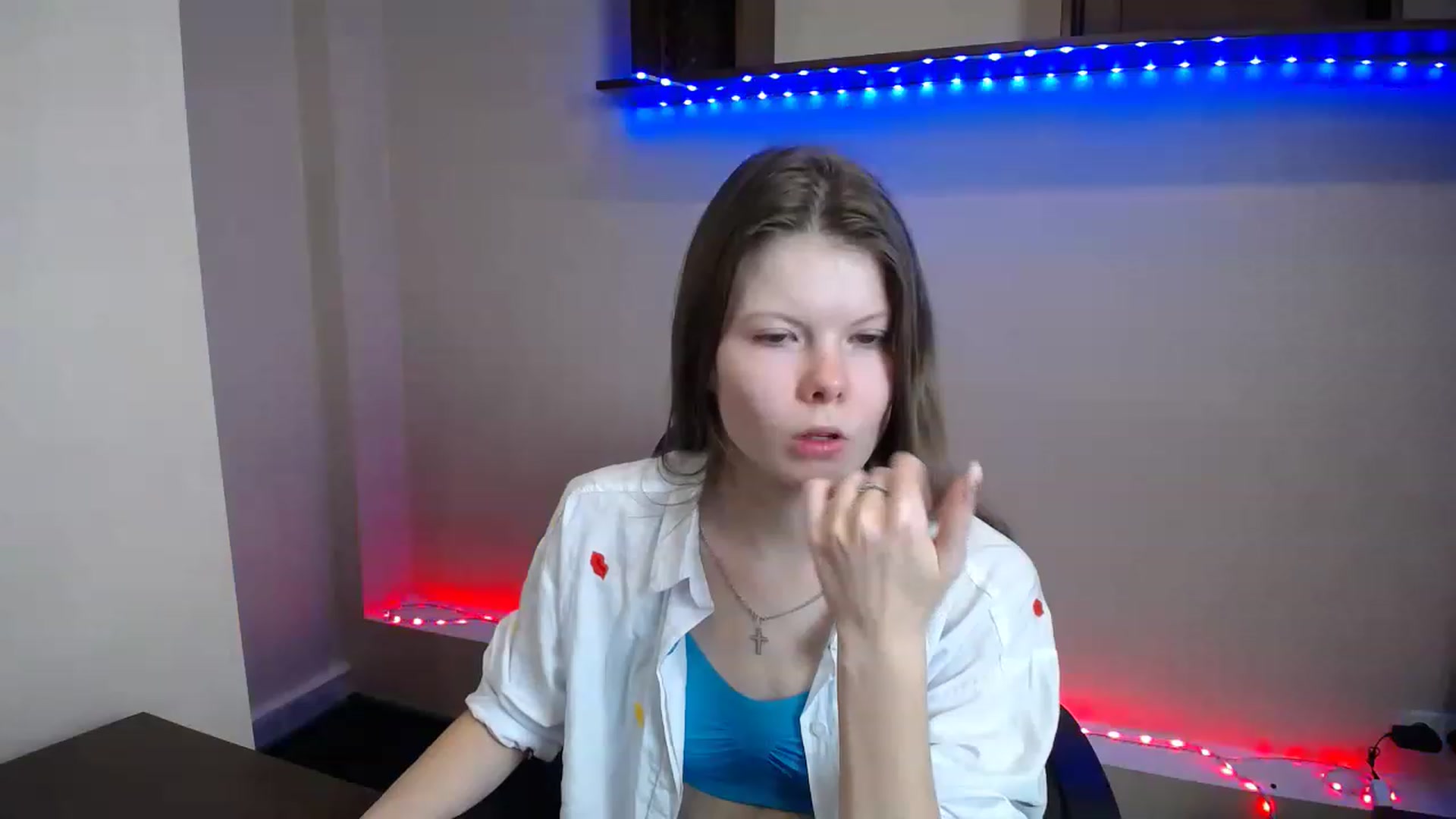 Gallery image thumbnail from BrowneyedCute's myfreecams stream on, 11/18/2022, 16:49 image 17 of 20