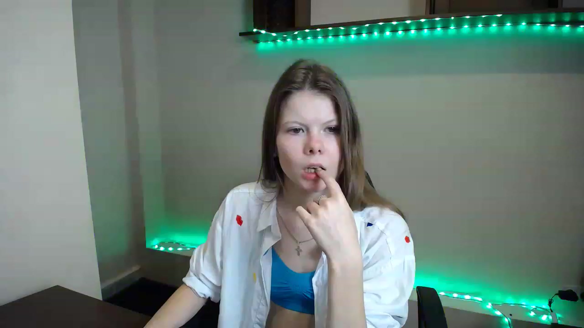 Gallery image thumbnail from BrowneyedCute's myfreecams stream on, 11/18/2022, 16:49 image 18 of 20