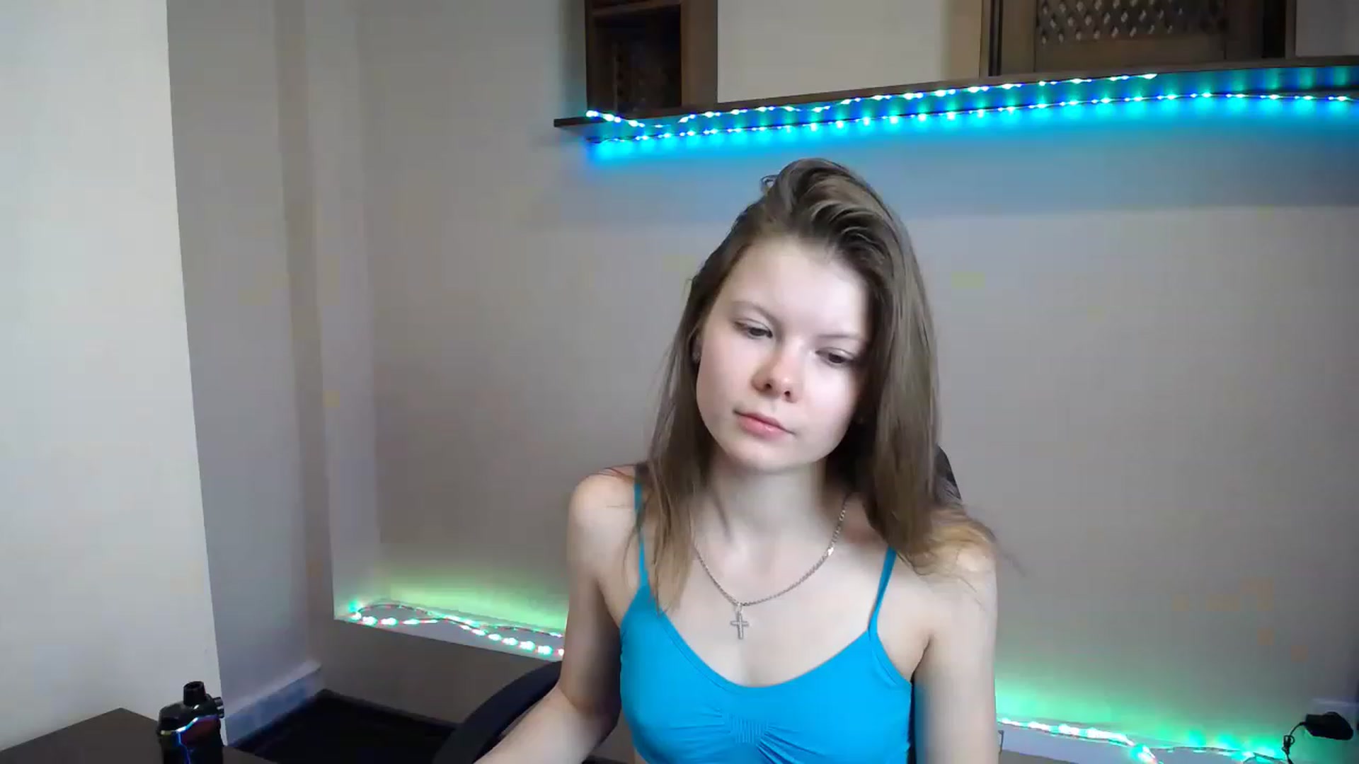 Gallery image thumbnail from BrowneyedCute's myfreecams stream on, 11/18/2022, 18:21 image 8 of 20
