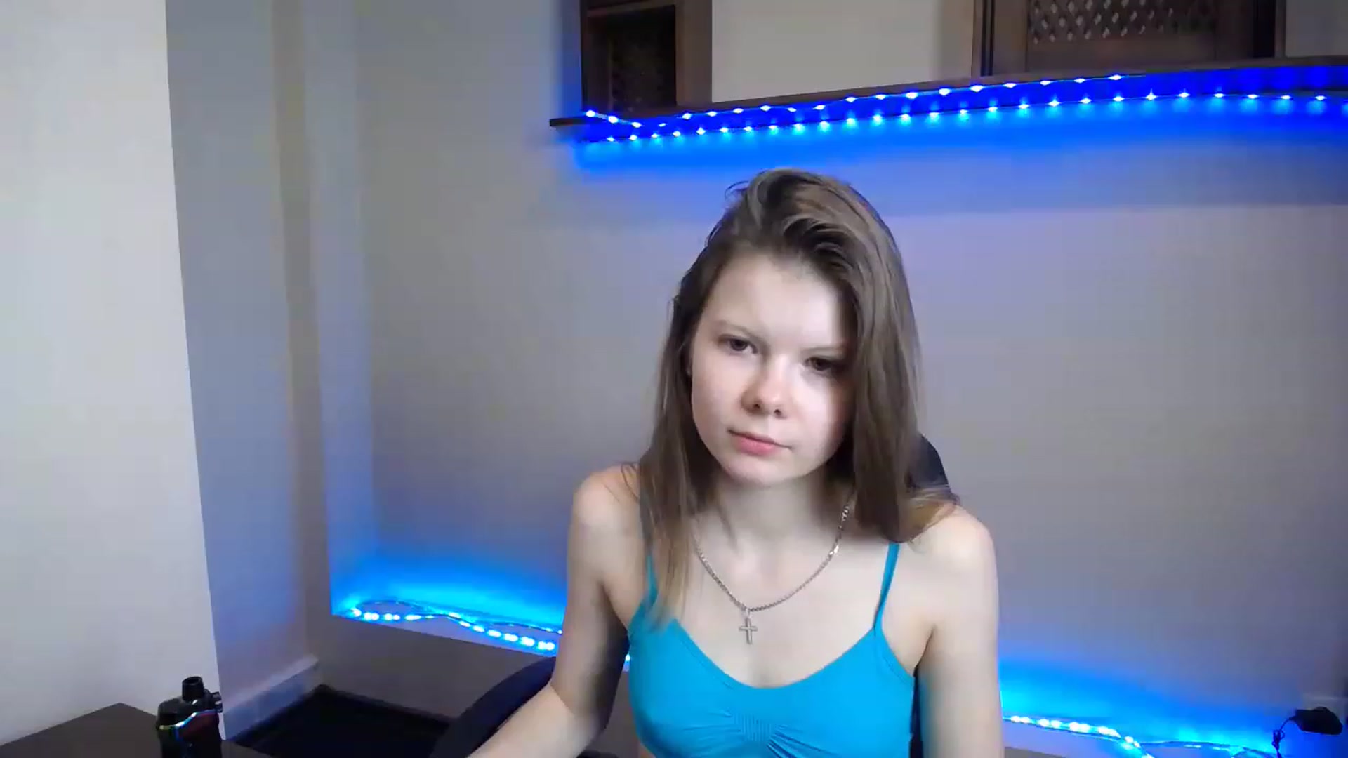 Gallery image thumbnail from BrowneyedCute's myfreecams stream on, 11/18/2022, 18:21 image 10 of 20