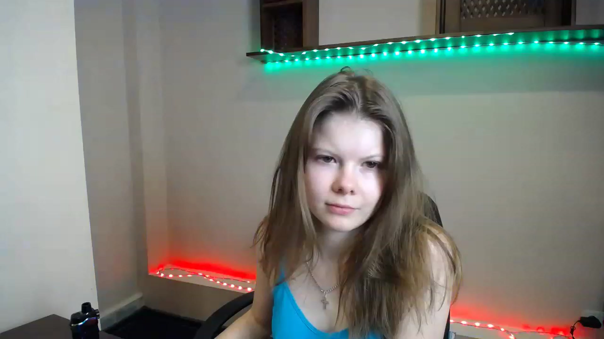 Gallery image thumbnail from BrowneyedCute's myfreecams stream on, 11/18/2022, 18:21 image 6 of 20