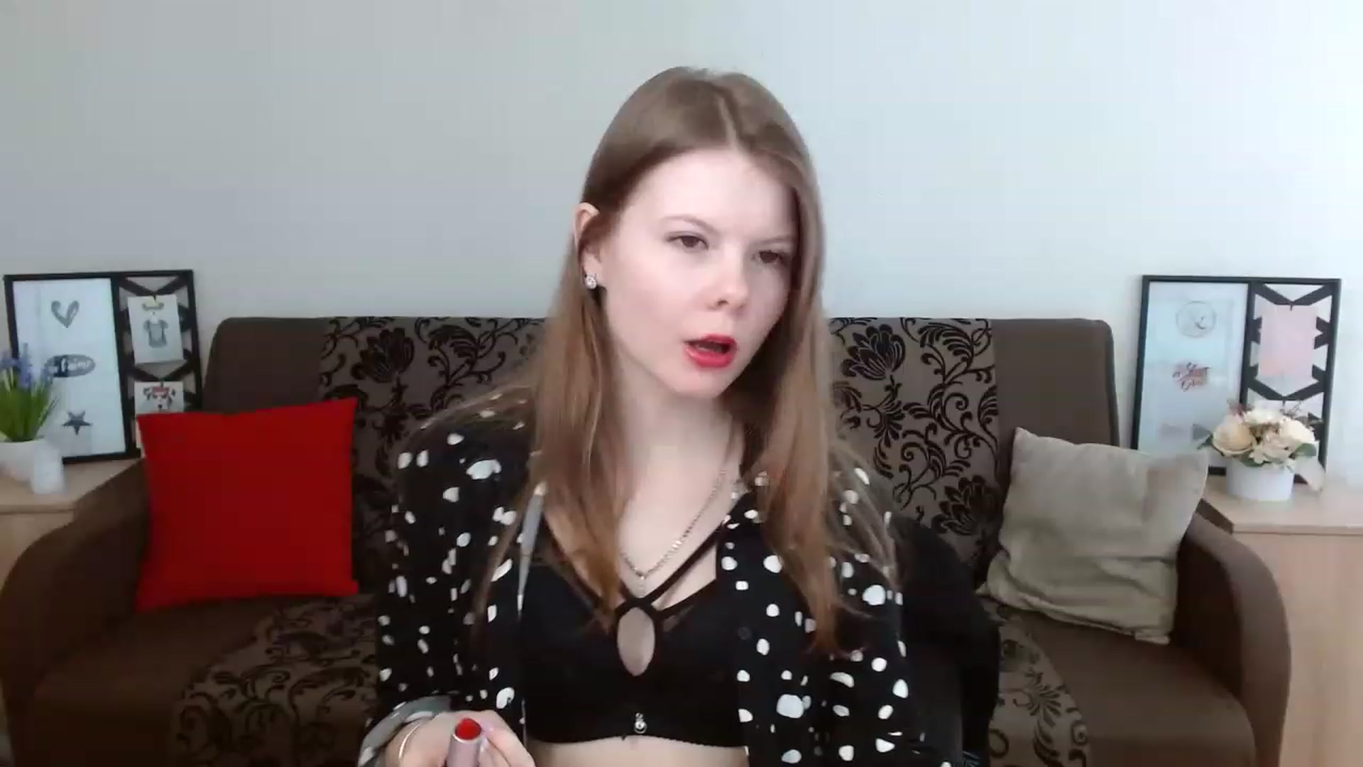 Gallery image thumbnail from BrowneyedCute's myfreecams stream on, 03/20/2023, 13:46 image 8 of 20