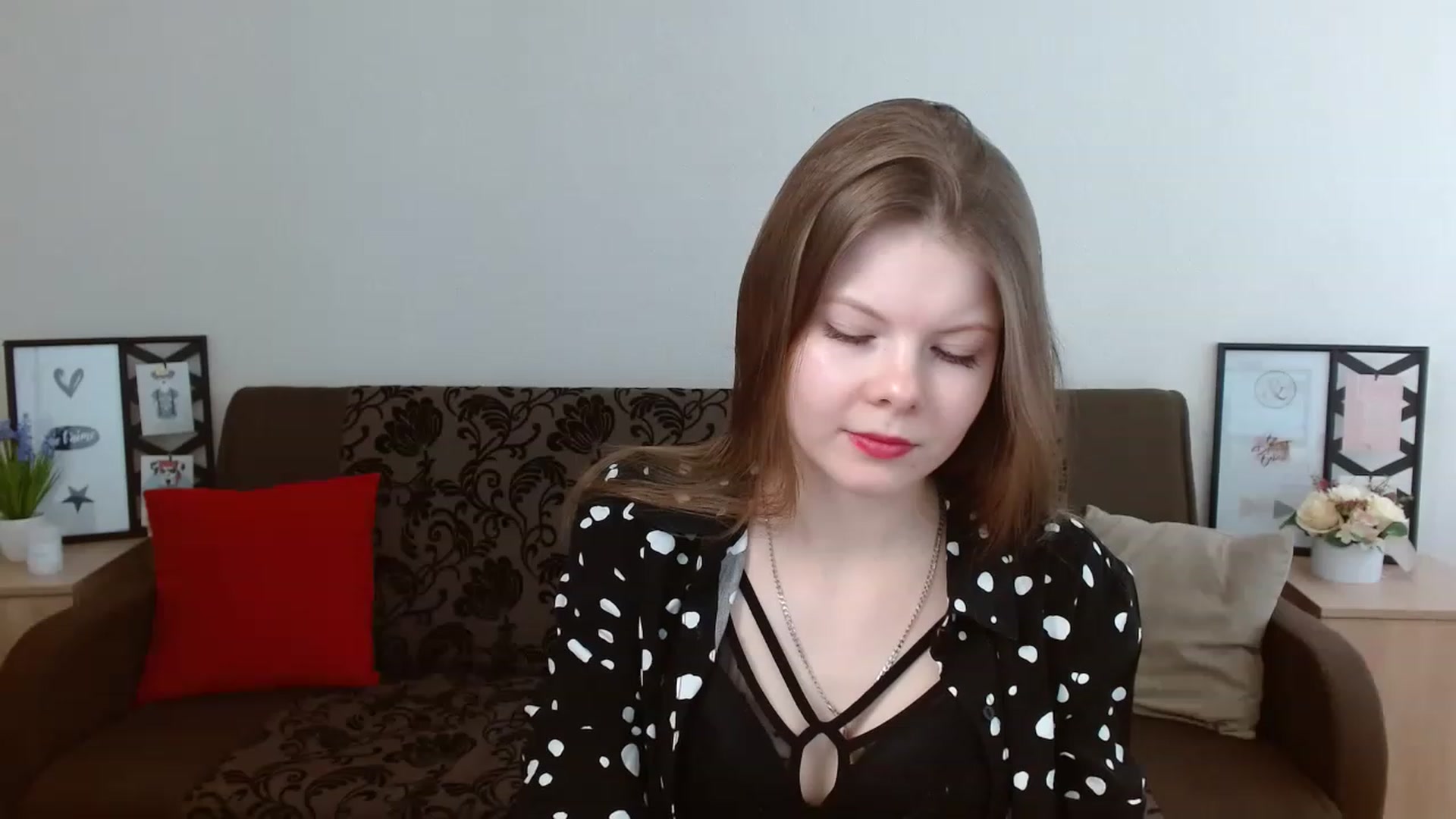 Gallery image thumbnail from BrowneyedCute's myfreecams stream on, 03/20/2023, 15:36 image 2 of 20