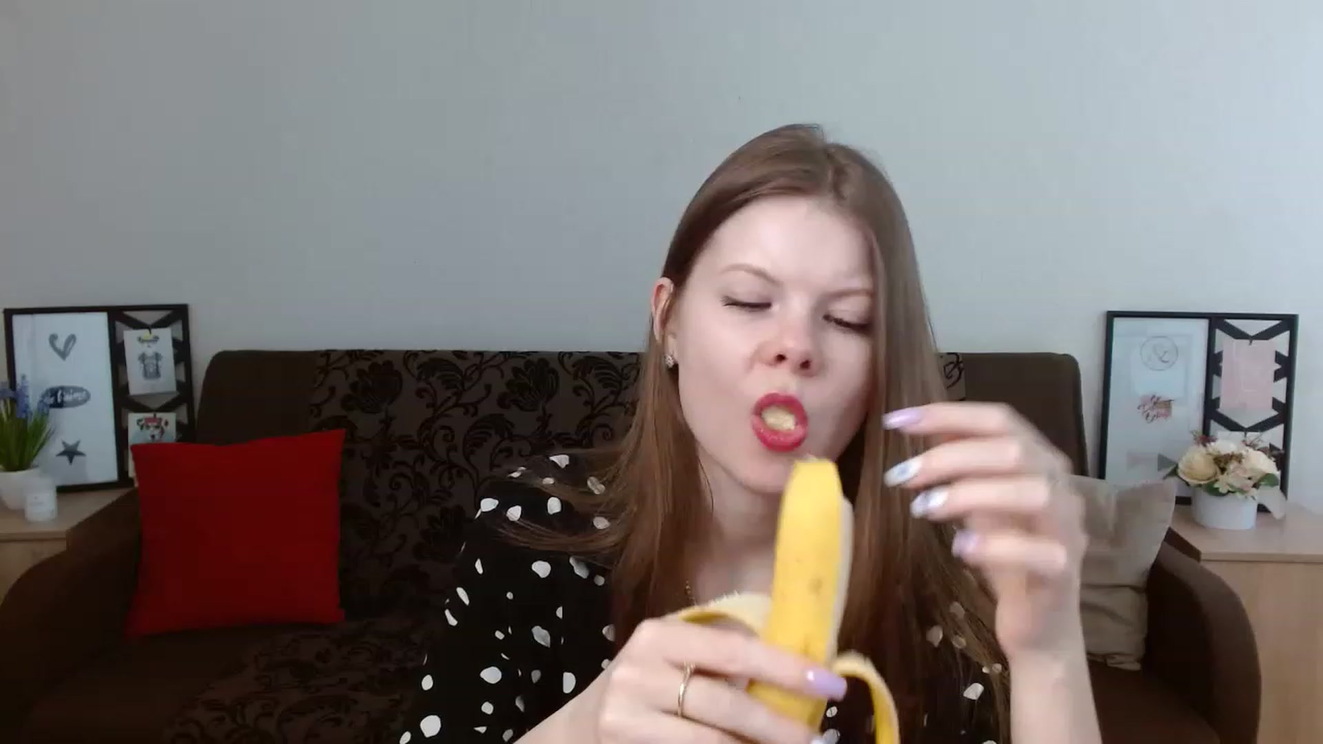 Gallery image thumbnail from BrowneyedCute's myfreecams stream on, 03/20/2023, 15:36 image 3 of 20