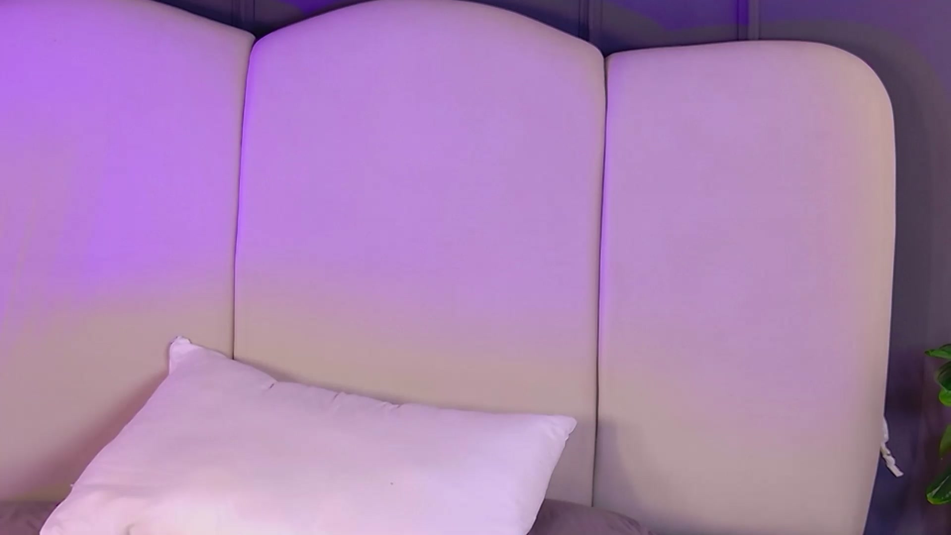 Gallery image thumbnail from BrunaMonroe's myfreecams stream on, 04/08/2026, 15:29 image 18 of 20