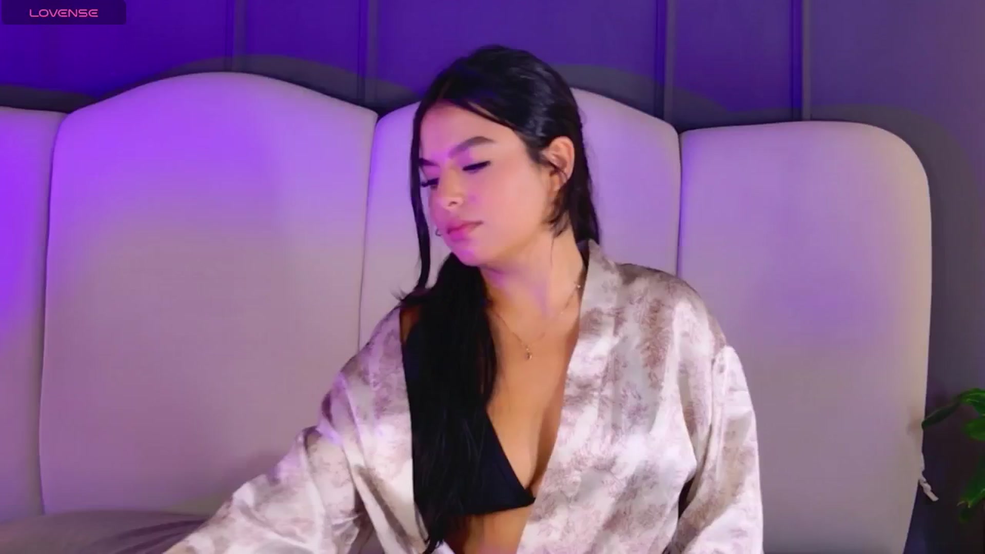 Gallery image thumbnail from BrunaMonroe's myfreecams stream on, 04/14/2026, 16:51 image 8 of 20