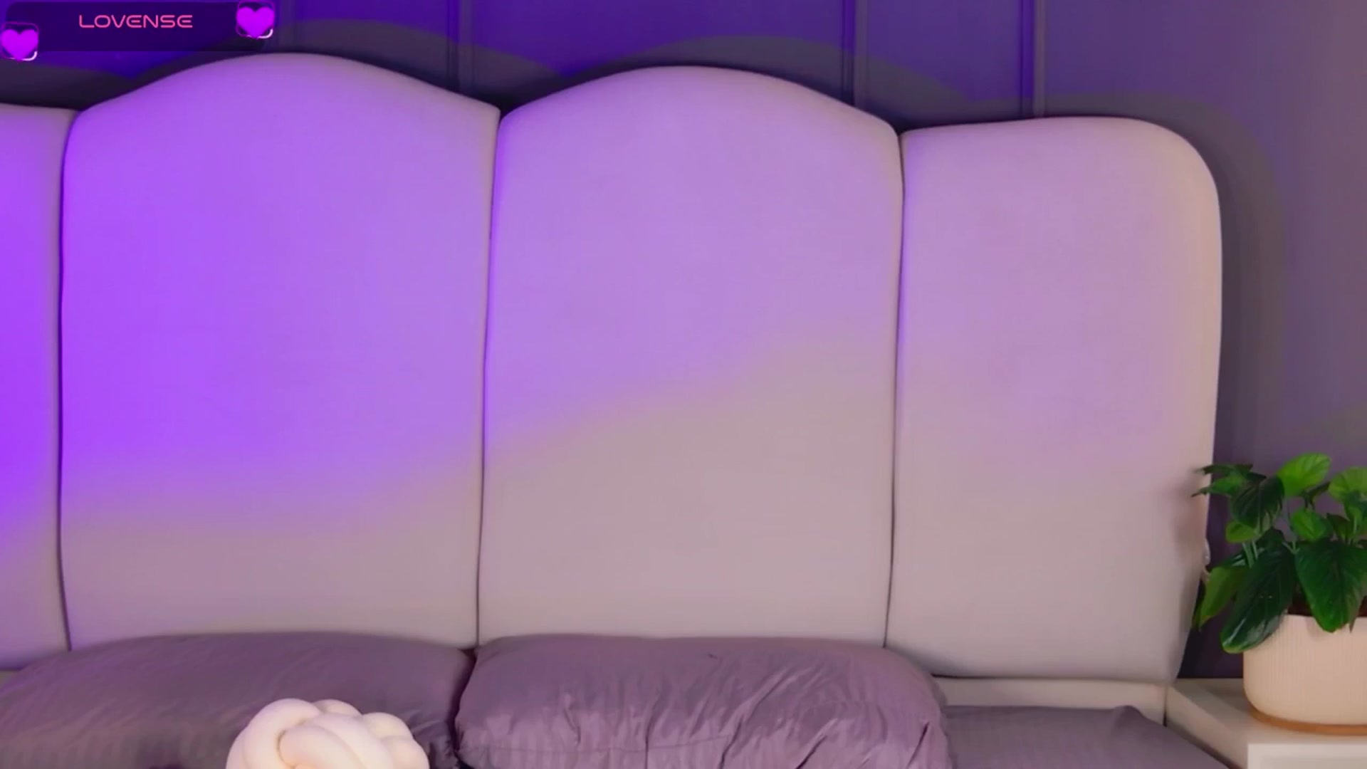 Gallery image thumbnail from BrunaMonroe's myfreecams stream on, 04/15/2026, 18:01 image 2 of 20