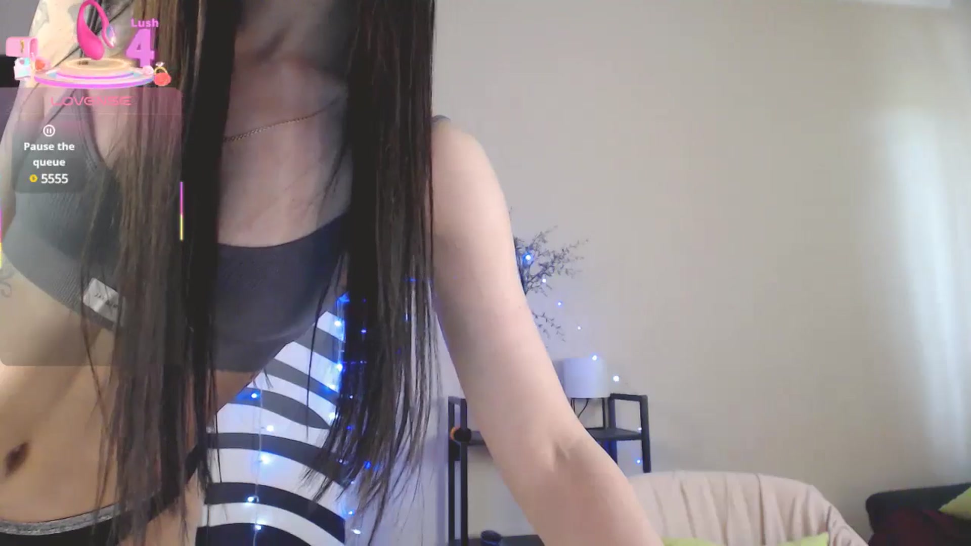 Gallery image thumbnail from BrunetteMuse's myfreecams stream on, 06/05/2025, 11:41 image 10 of 20