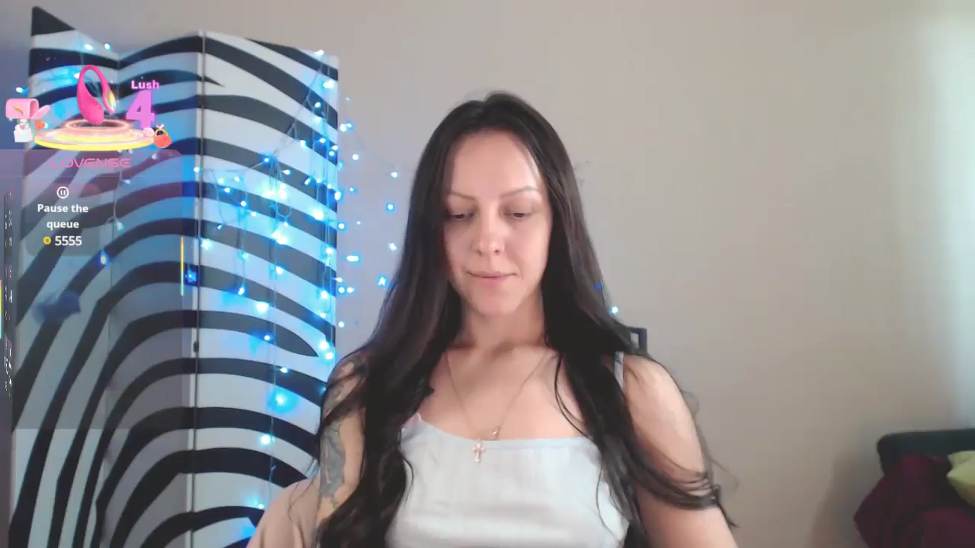 Gallery image thumbnail from BrunetteMuse's myfreecams stream on, 06/12/2025, 11:54 image 10 of 20