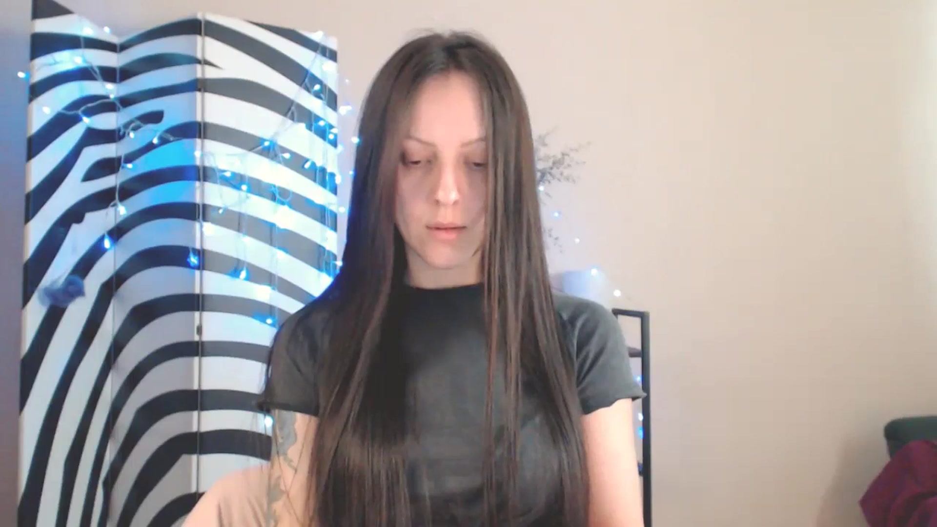 Gallery image thumbnail from BrunetteMuse's myfreecams stream on, 06/13/2025, 10:36 image 17 of 20