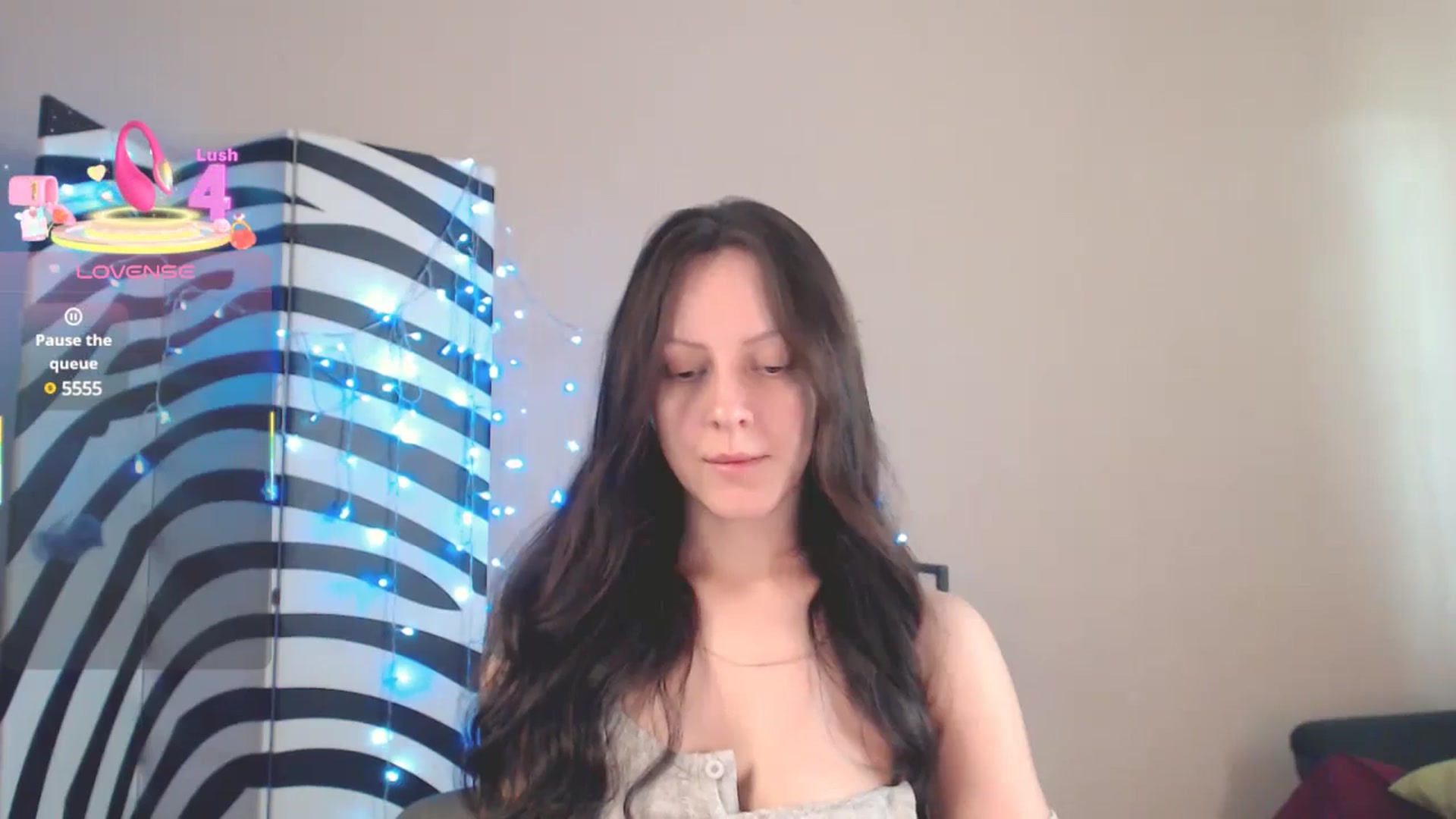 Gallery image thumbnail from BrunetteMuse's myfreecams stream on, 06/14/2025, 11:04 image 6 of 20