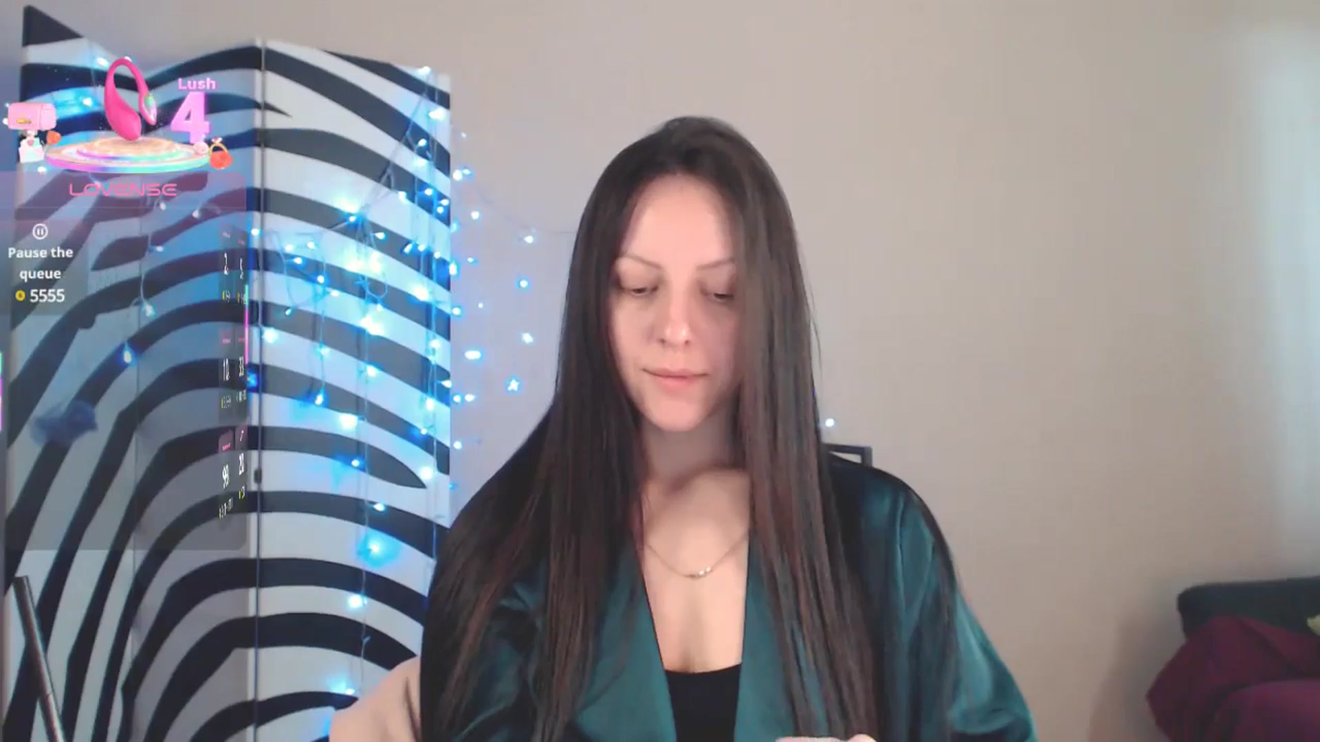 Gallery image thumbnail from BrunetteMuse's myfreecams stream on, 06/17/2025, 09:39 image 10 of 20