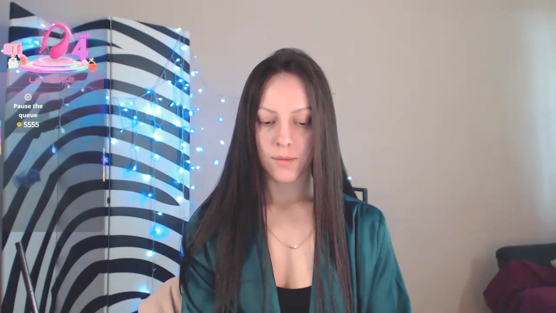 Gallery image thumbnail from BrunetteMuse's myfreecams stream on, 06/17/2025, 09:39 image 6 of 20