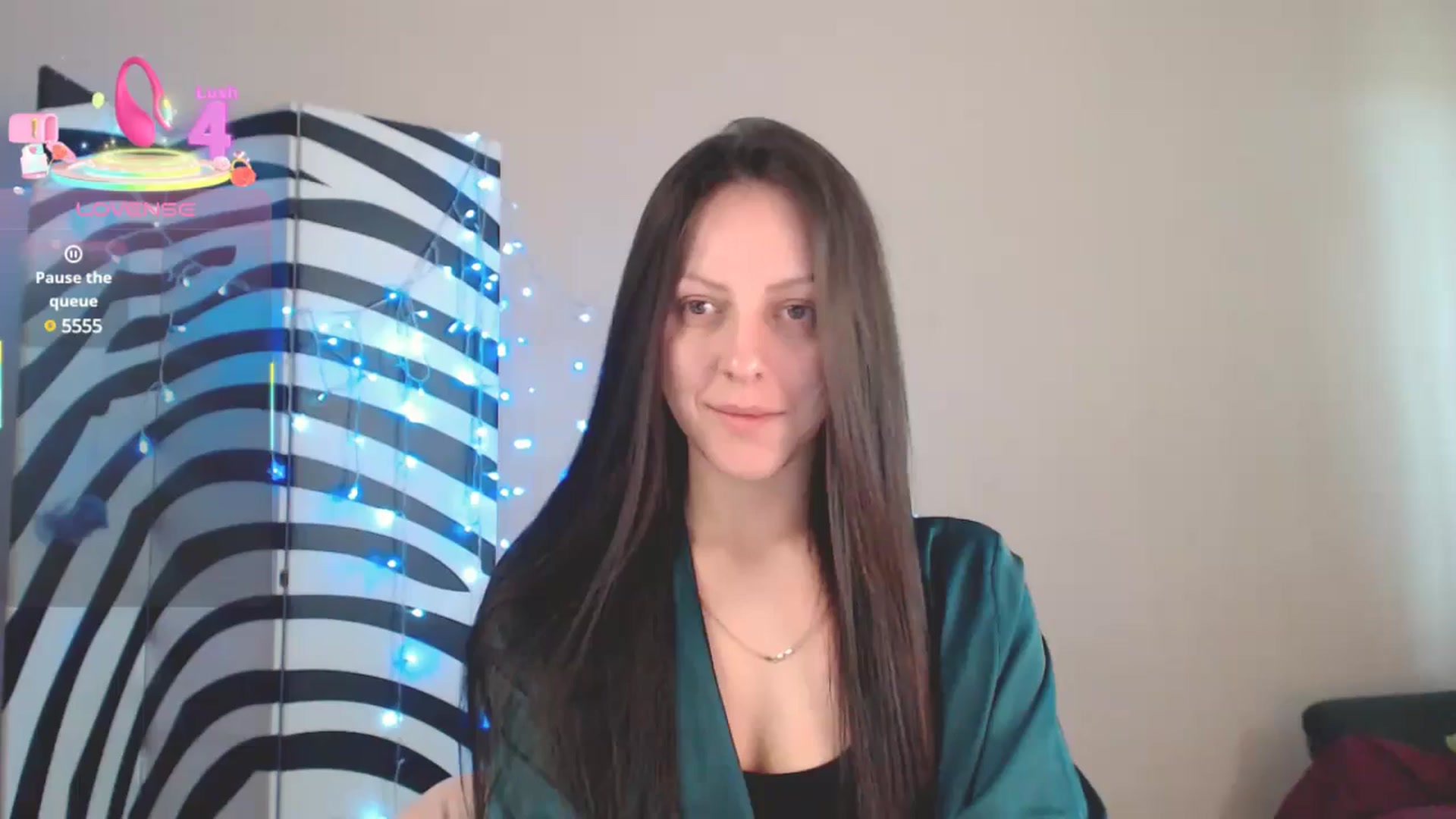 Gallery image thumbnail from BrunetteMuse's myfreecams stream on, 06/17/2025, 09:39 image 19 of 20