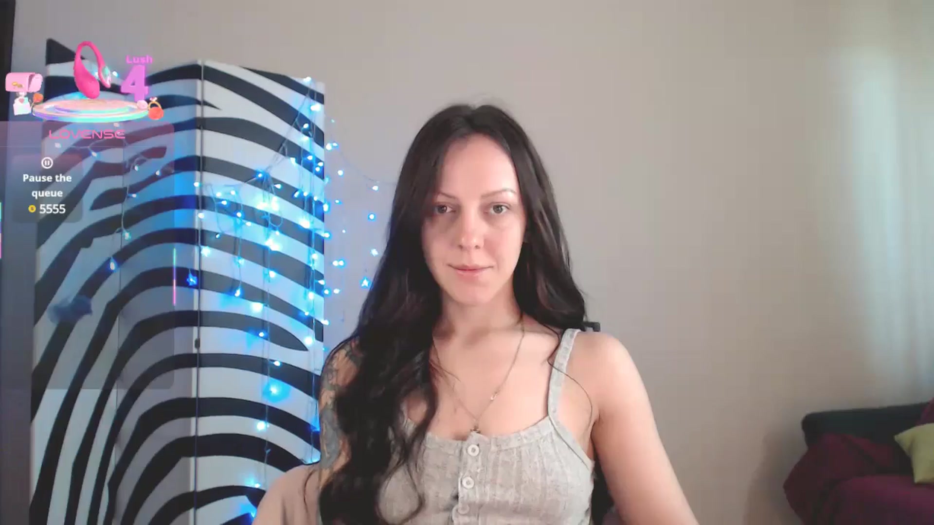 Gallery image thumbnail from BrunetteMuse's myfreecams stream on, 06/18/2025, 10:24 image 2 of 20