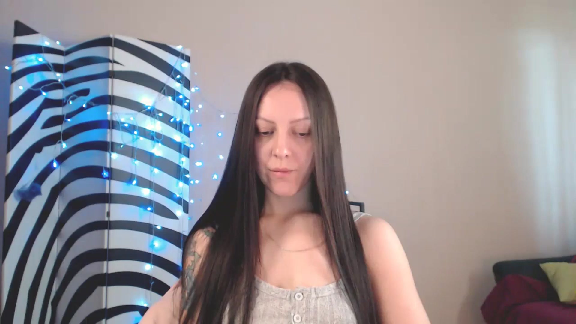Gallery image thumbnail from BrunetteMuse's myfreecams stream on, 06/19/2025, 10:28 image 12 of 20