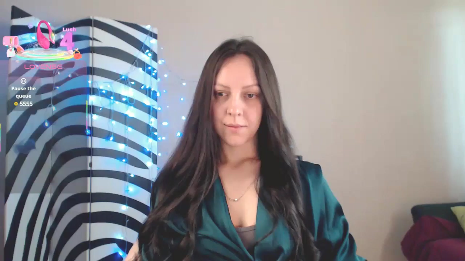 Gallery image thumbnail from BrunetteMuse's myfreecams stream on, 06/20/2025, 10:51 image 7 of 20
