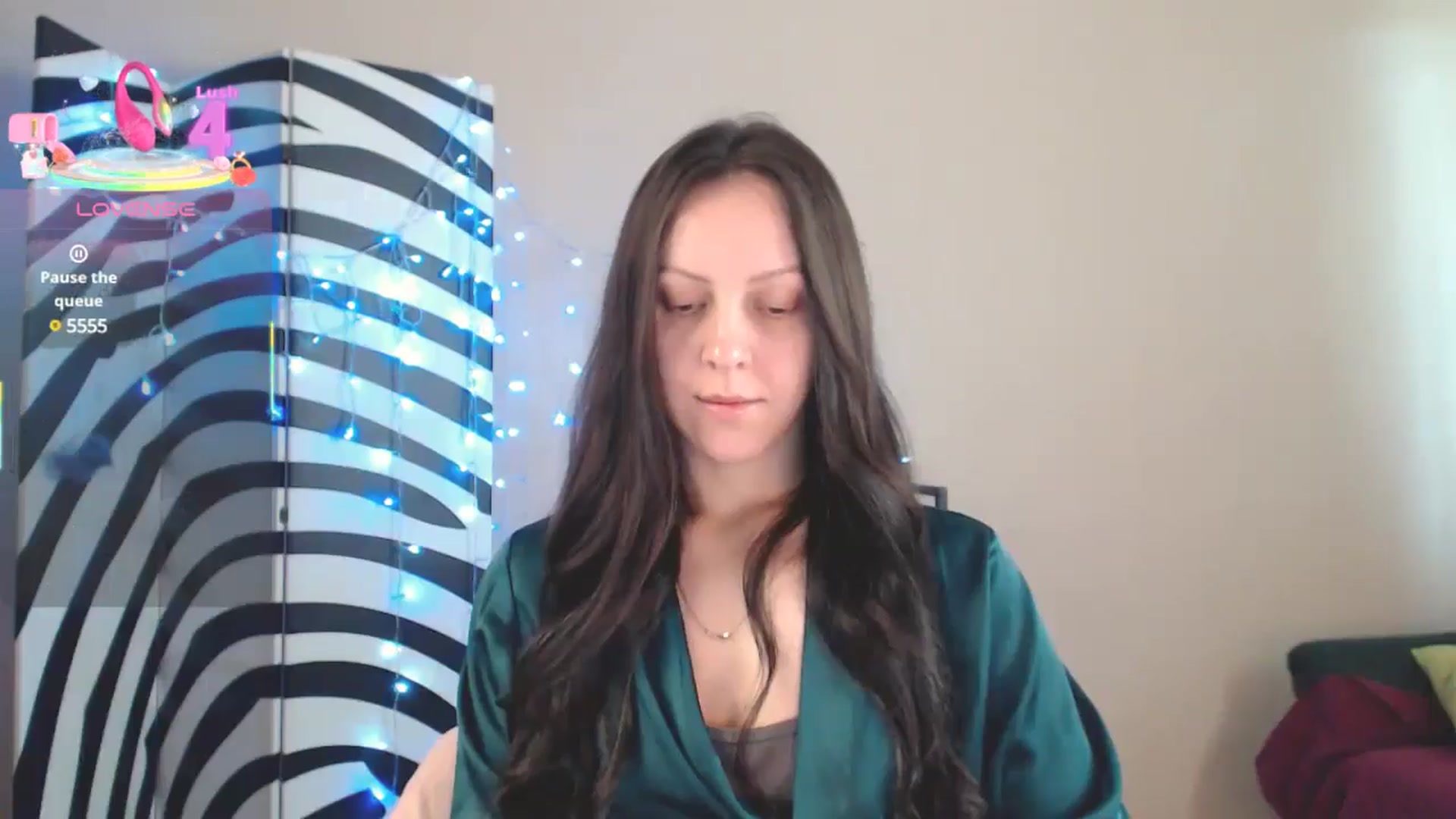 Gallery image thumbnail from BrunetteMuse's myfreecams stream on, 06/20/2025, 10:51 image 15 of 20