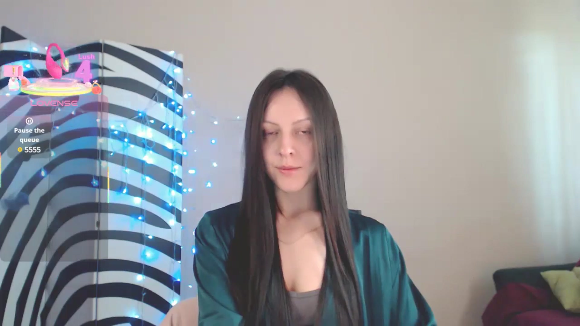 Gallery image thumbnail from BrunetteMuse's myfreecams stream on, 06/21/2025, 10:21 image 19 of 20