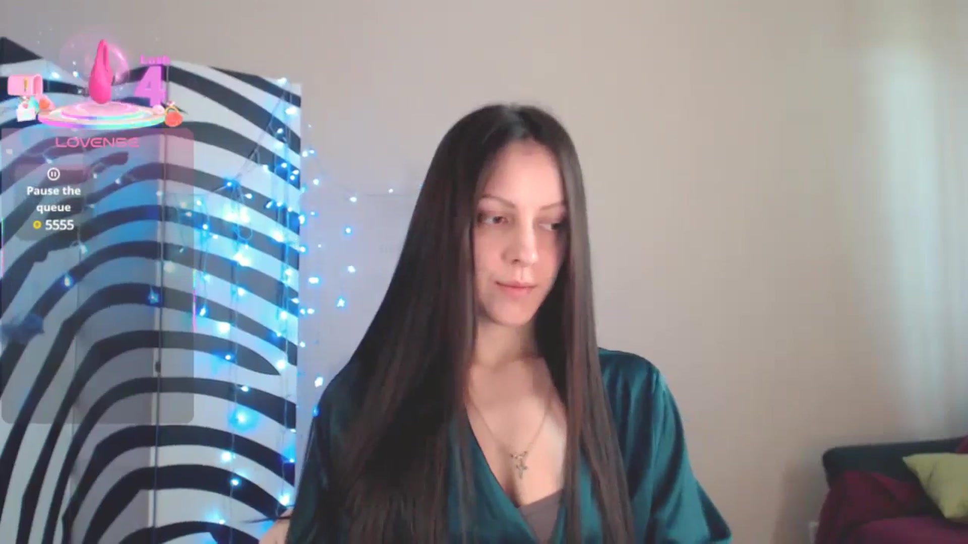 Gallery image thumbnail from BrunetteMuse's myfreecams stream on, 07/01/2025, 09:40 image 6 of 20