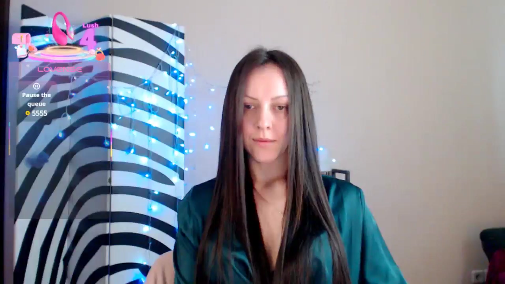 Gallery image thumbnail from BrunetteMuse's myfreecams stream on, 07/14/2025, 10:10 image 12 of 20